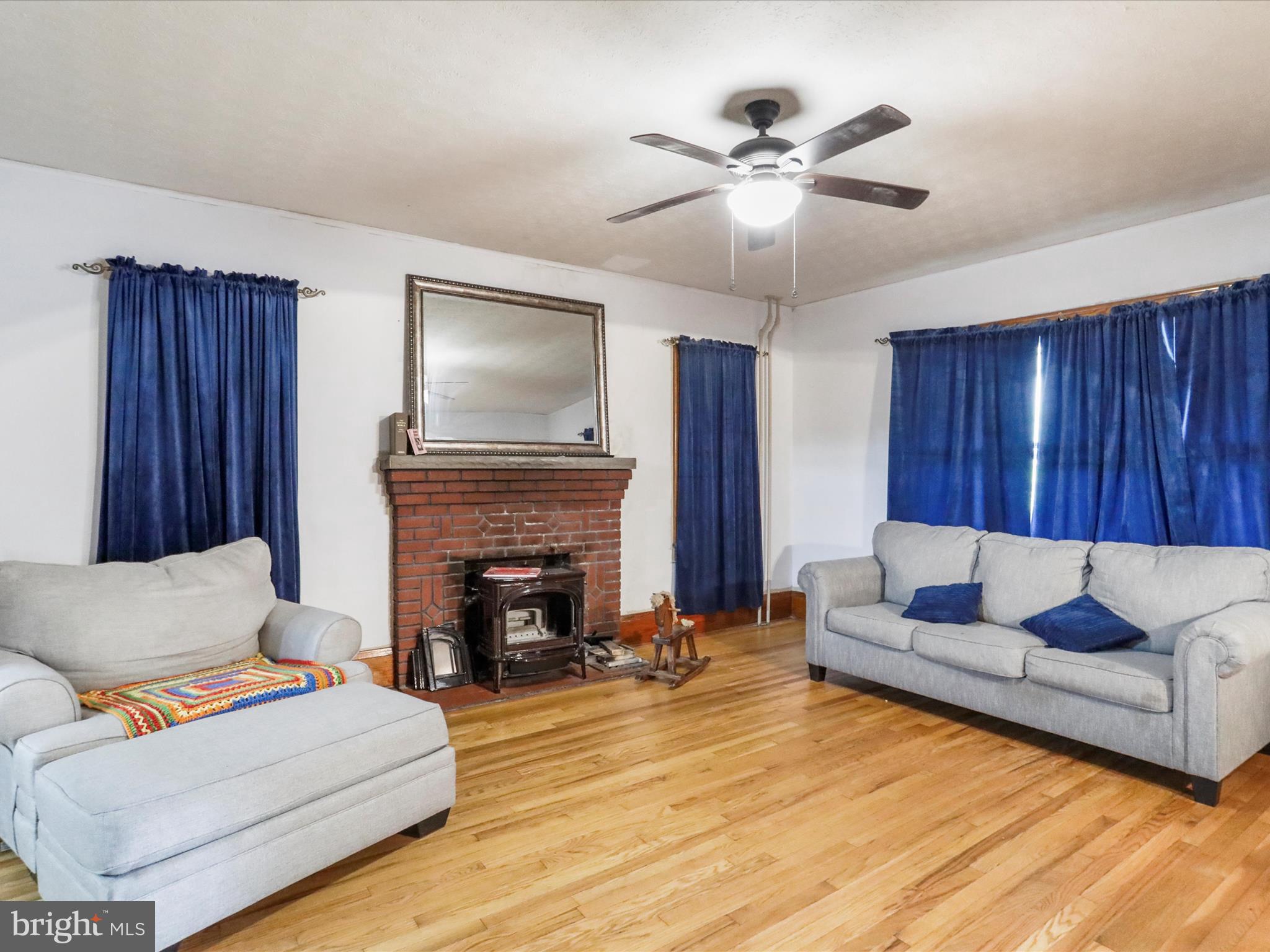 TOWN OF ROMNEY - Residential