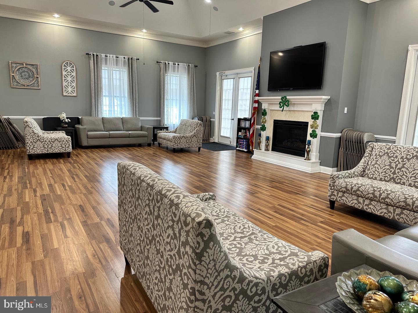 ARBOURS AT EAGLE POINT - Residential