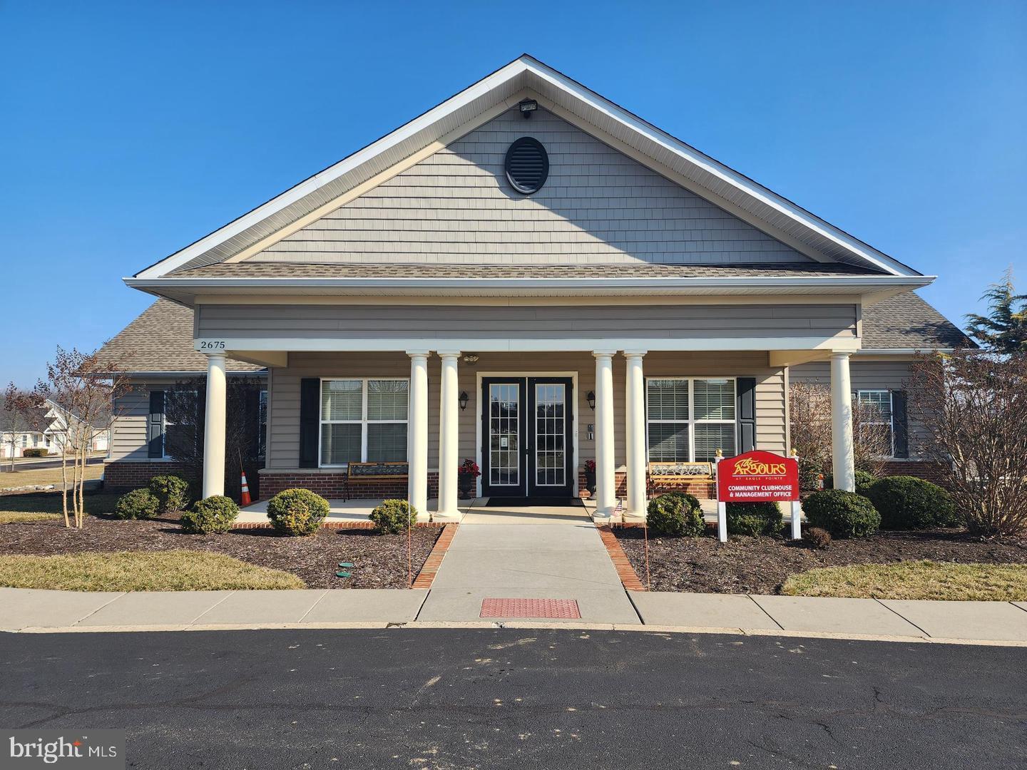 ARBOURS AT EAGLE POINT - Residential