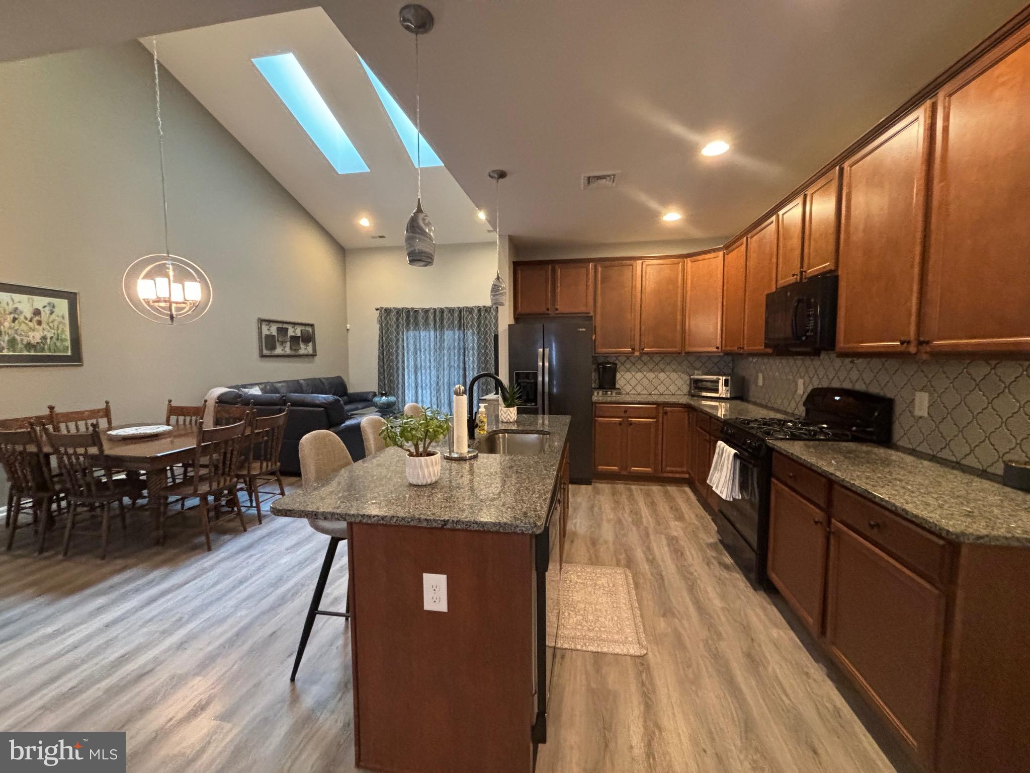 ARBOURS AT EAGLE POINT - Residential