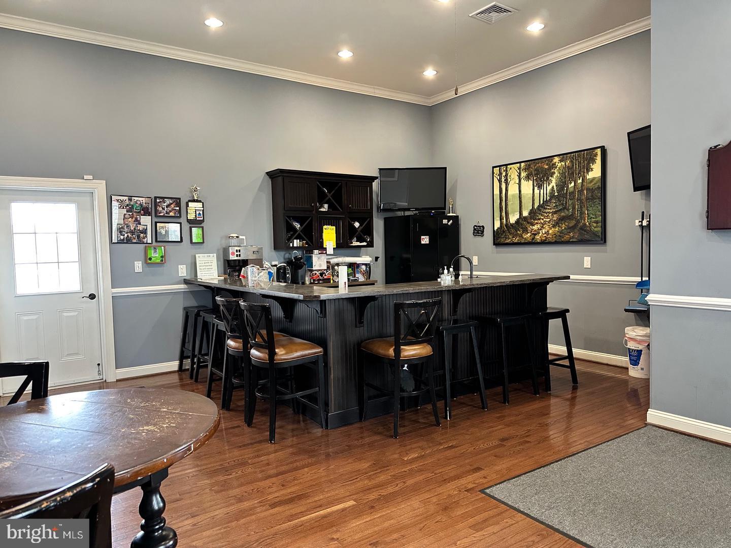 ARBOURS AT EAGLE POINT - Residential