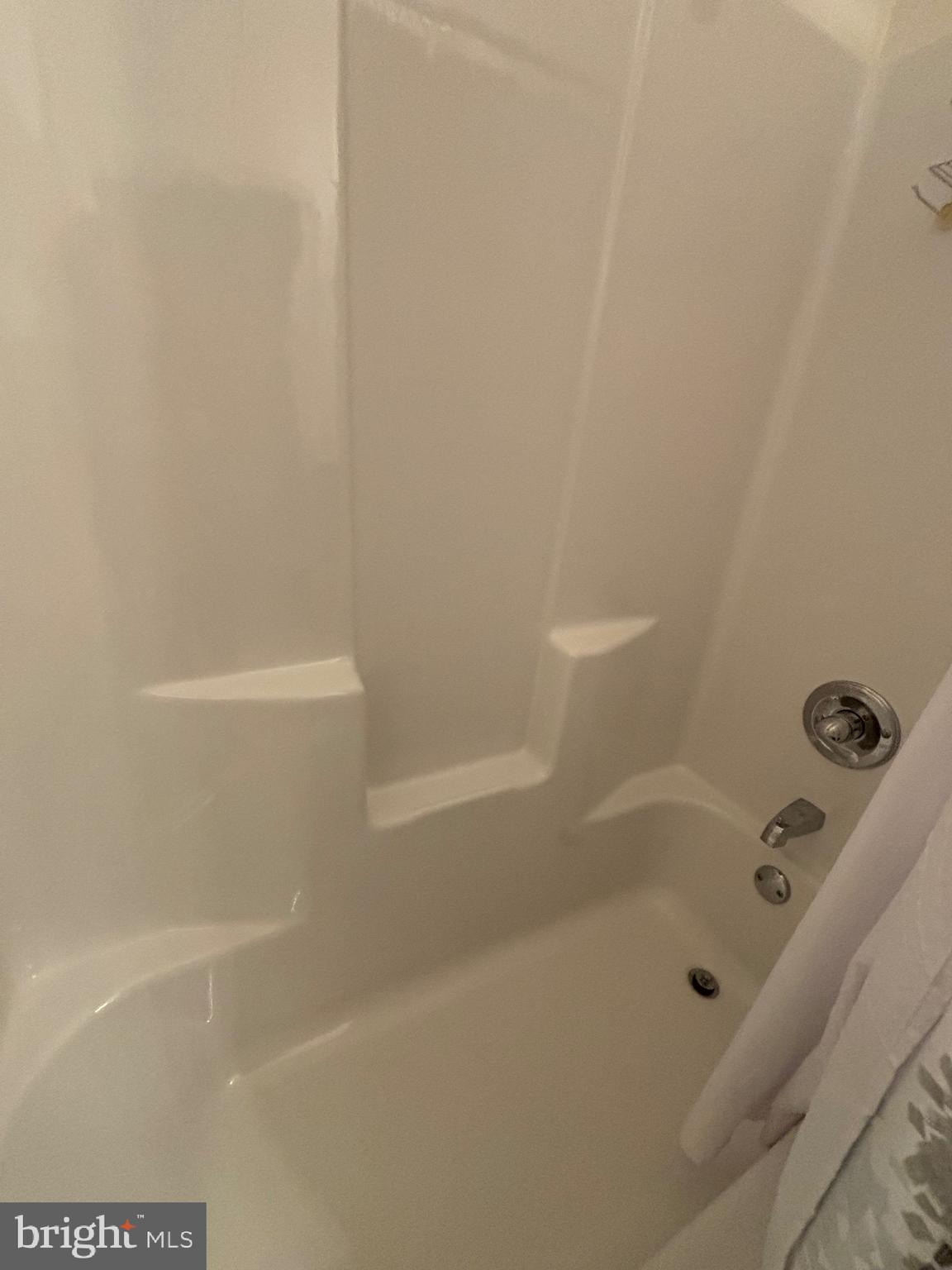 ARBOURS AT EAGLE POINT - Residential