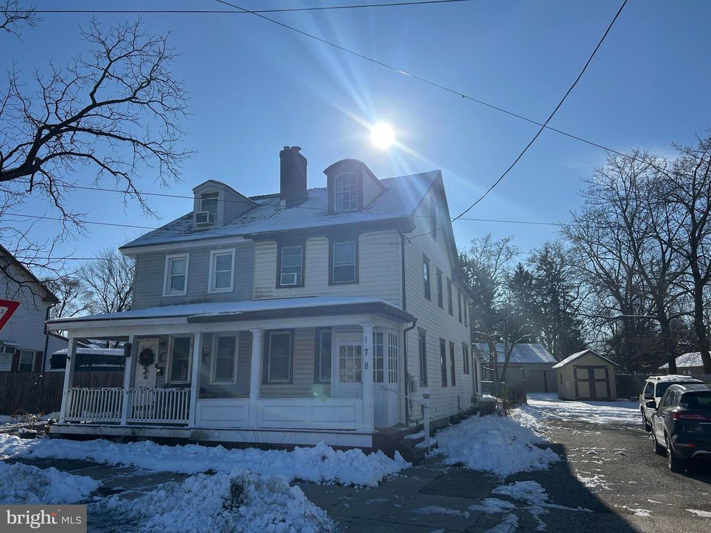 Photo of 178 Mill Street, MOUNT HOLLY, NJ 08060 (MLS # NJBL2102734)