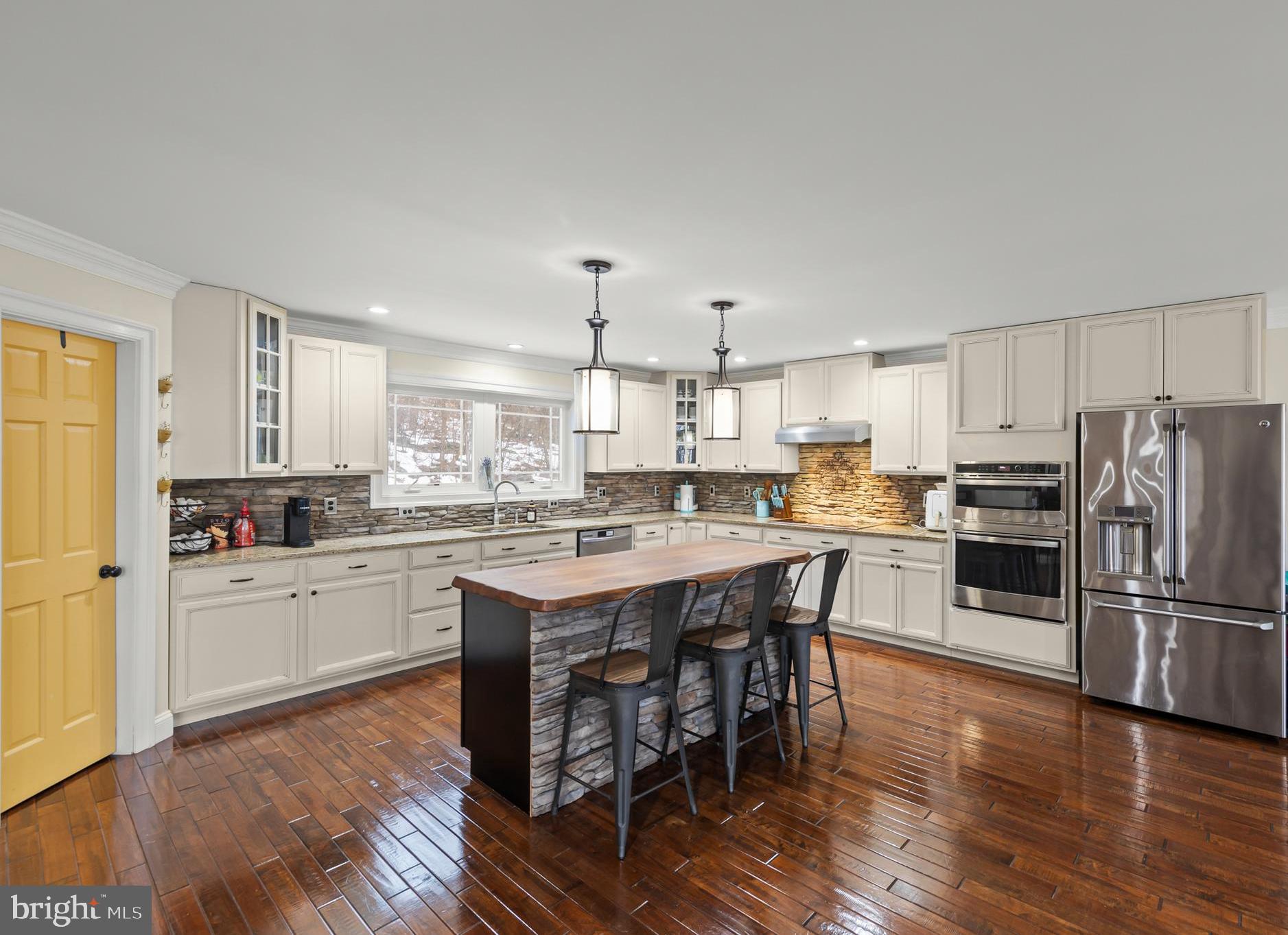 ESTATES AT CLAYTONS REST - Residential