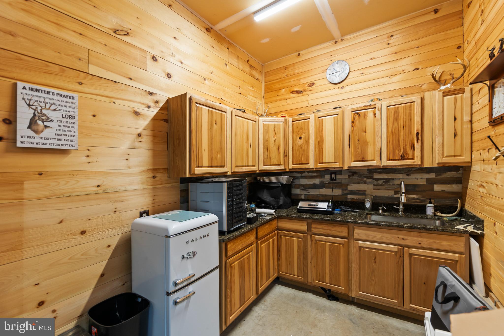 ESTATES AT CLAYTONS REST - Residential