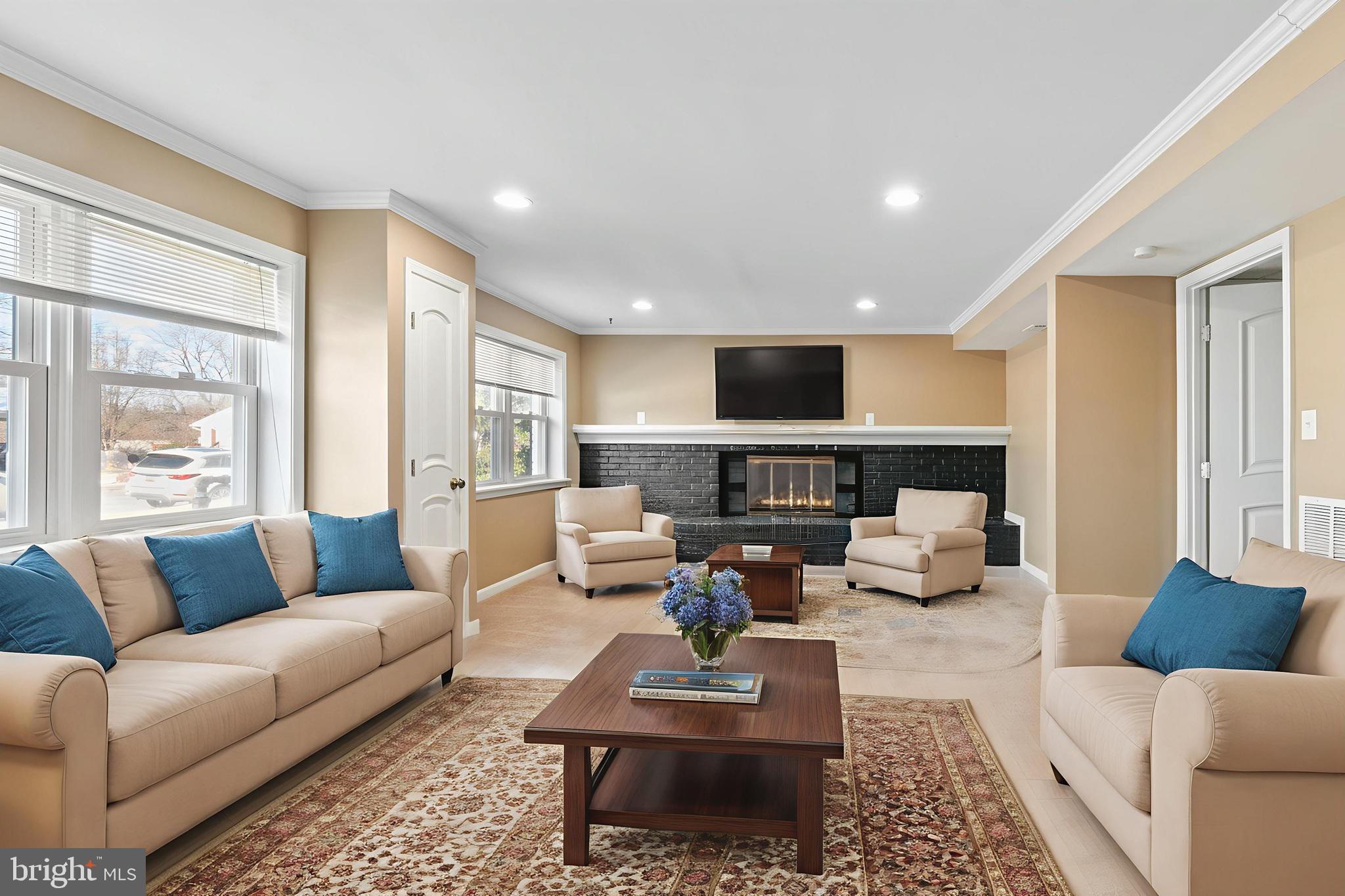 ORCHARD HILLS - Residential