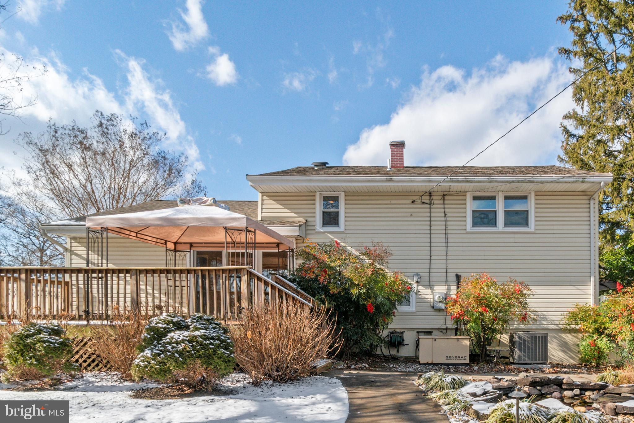 ORCHARD HILLS - Residential