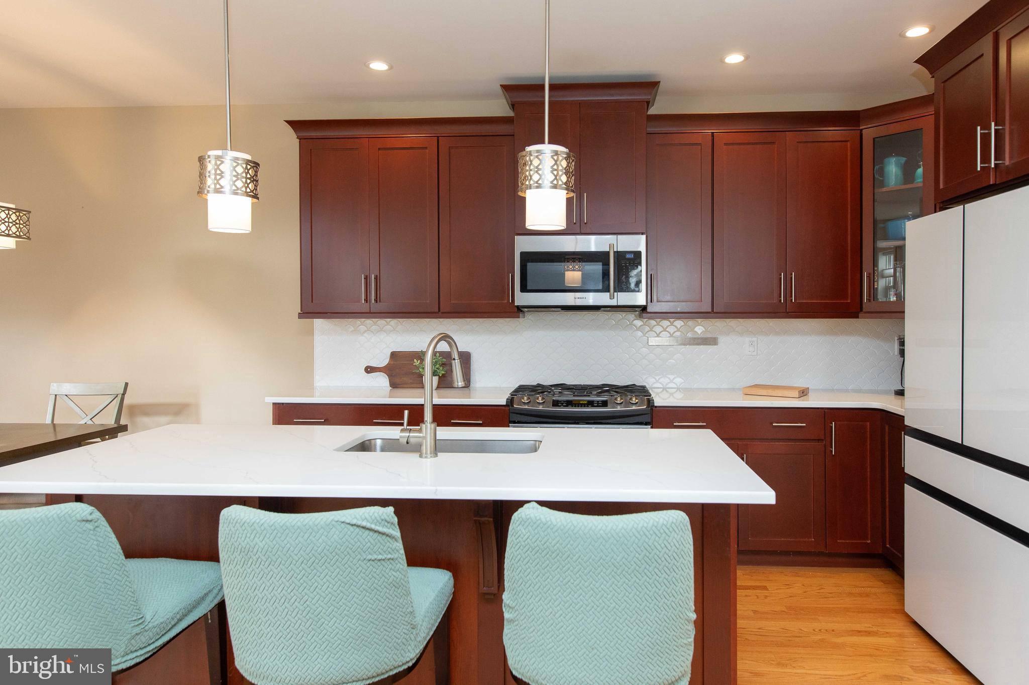 COLD POINT VILLAGE - Residential