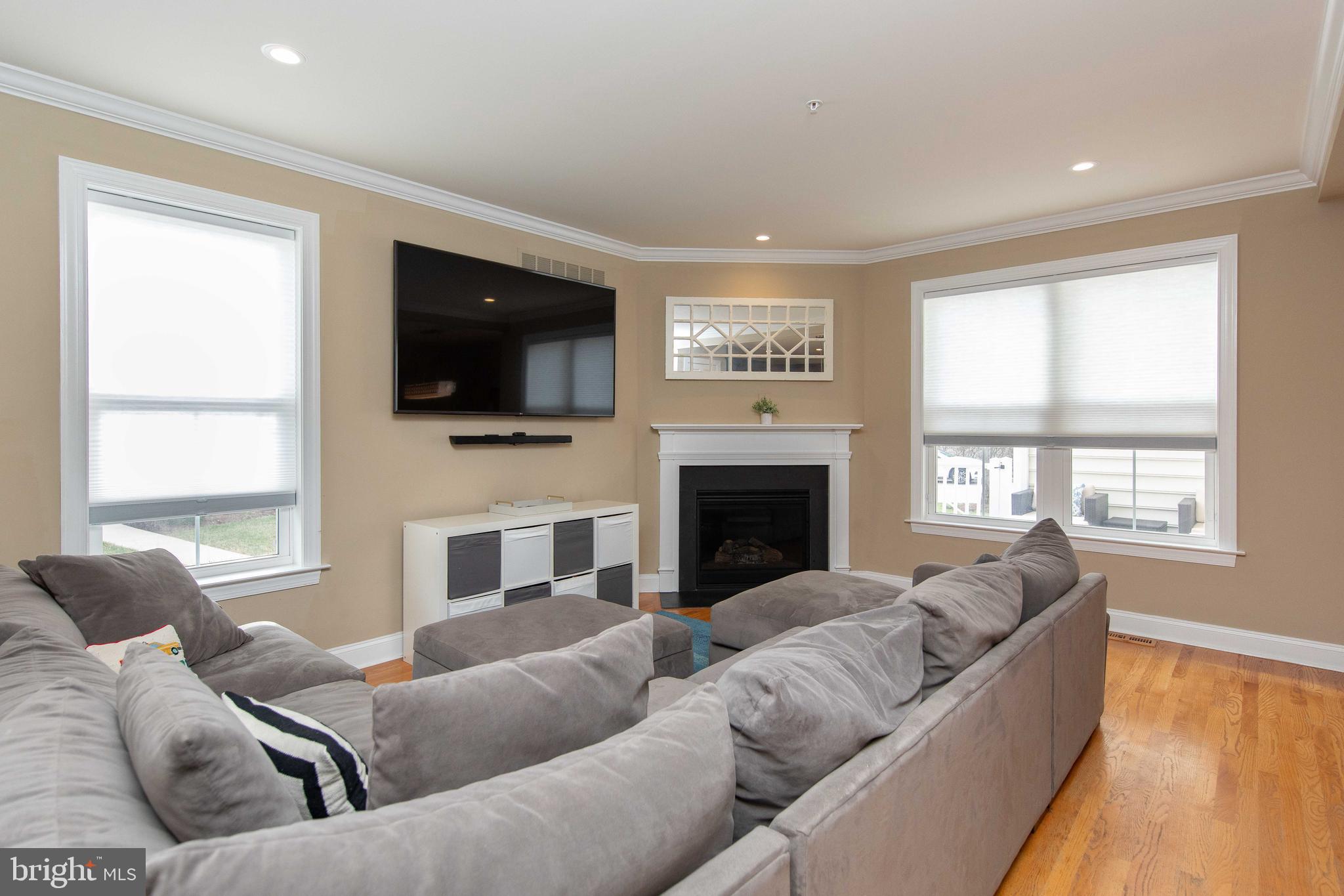 COLD POINT VILLAGE - Residential