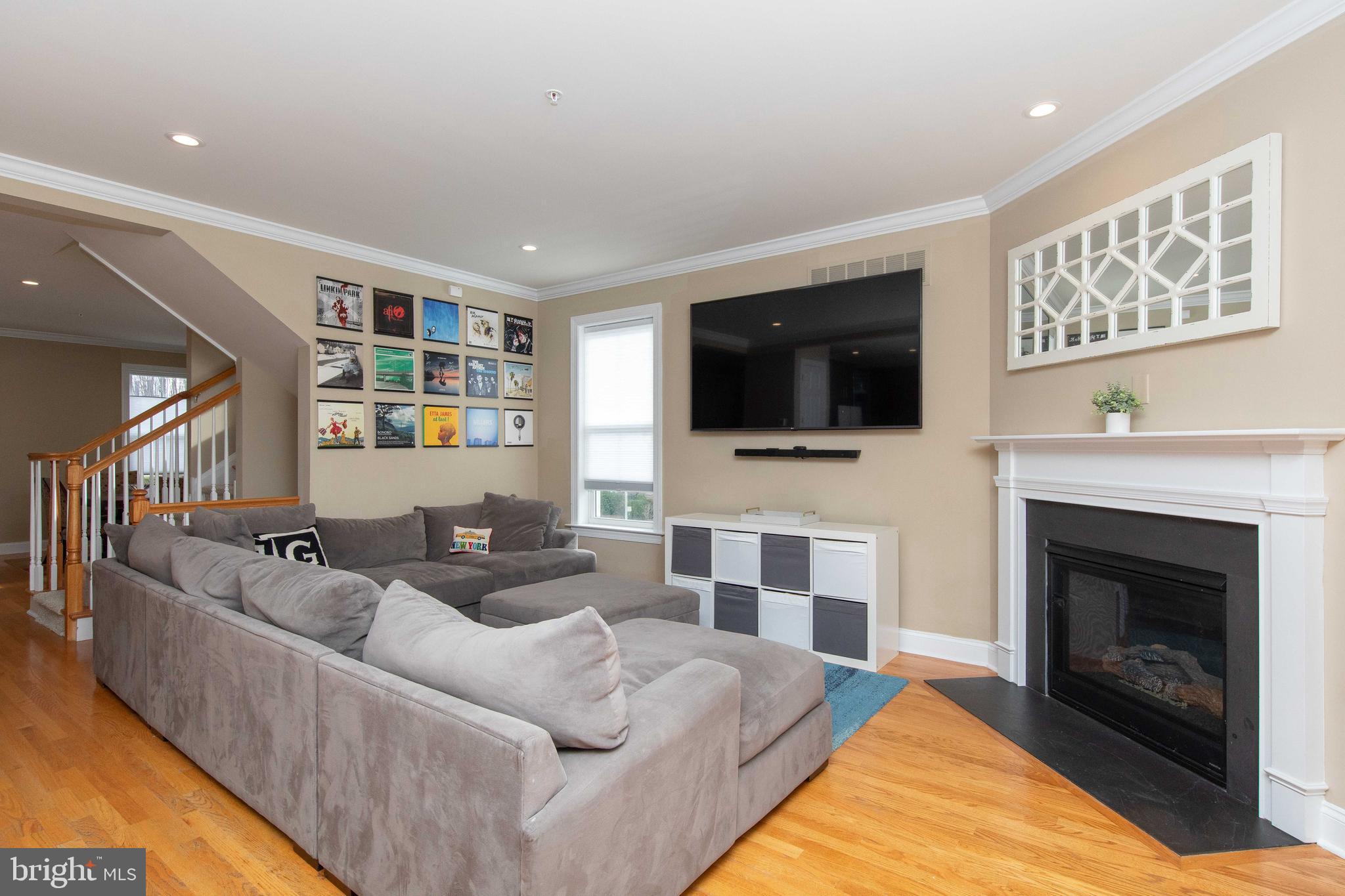 COLD POINT VILLAGE - Residential