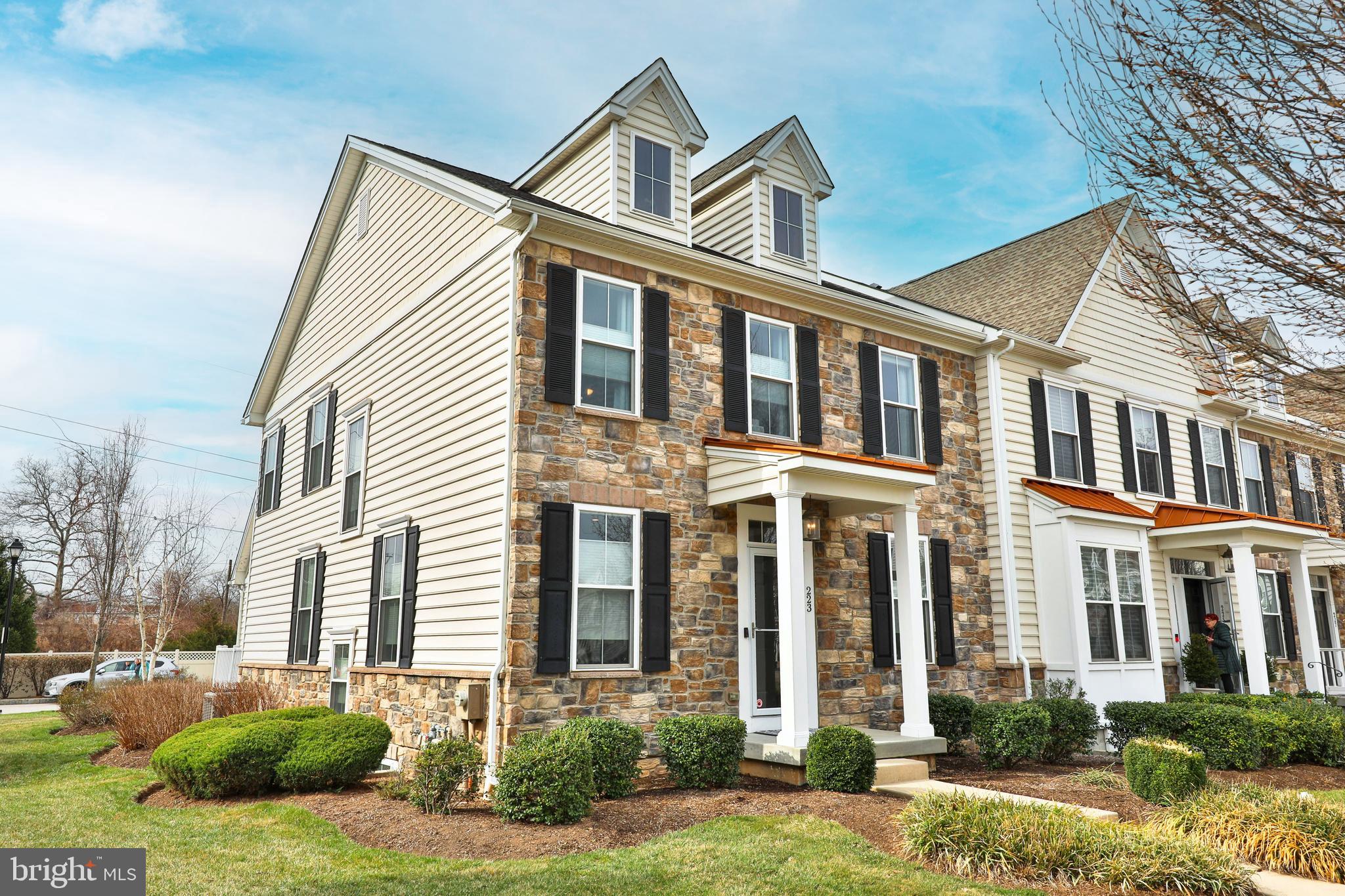 COLD POINT VILLAGE - Residential