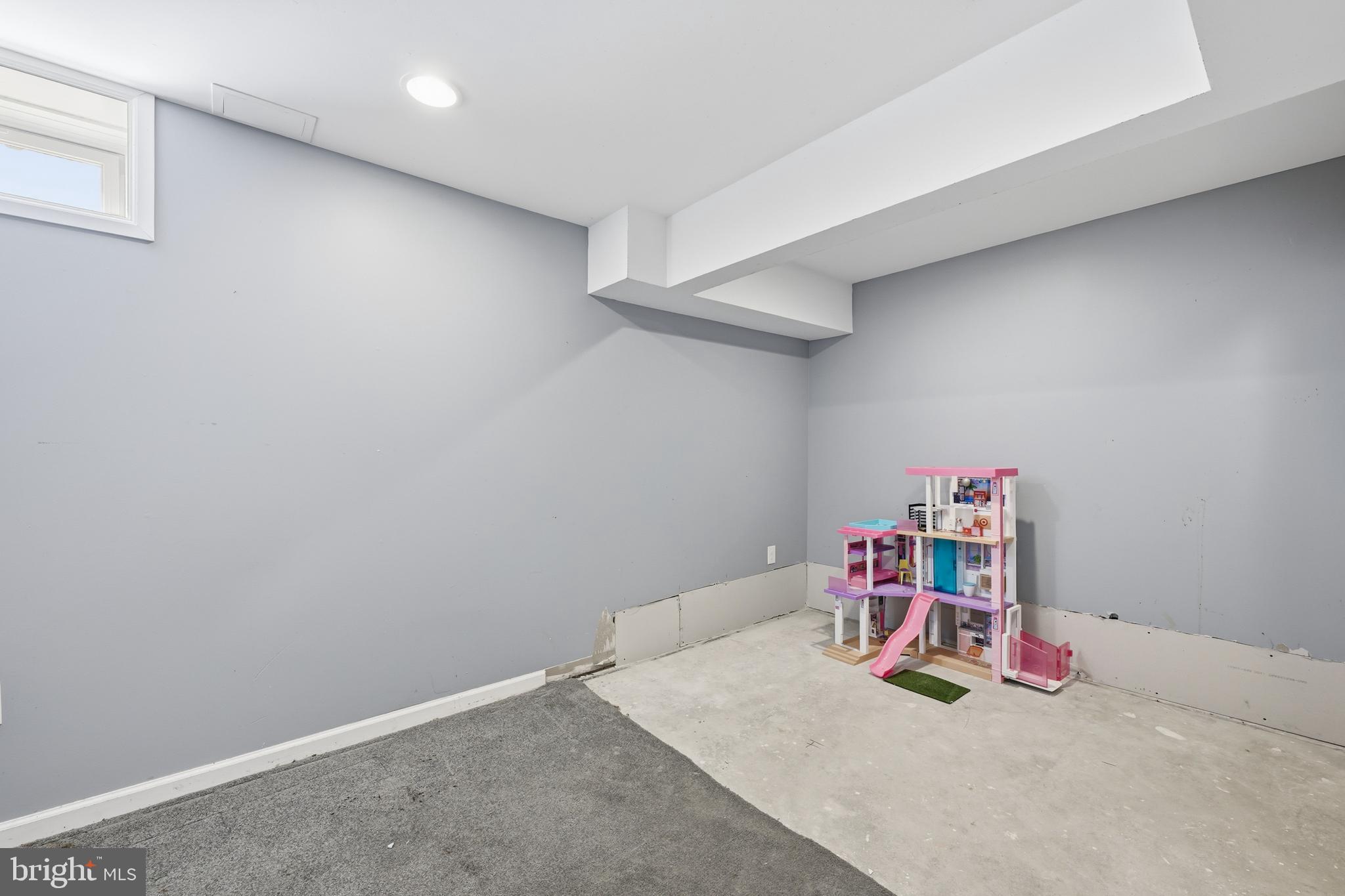 NORTH HILLS - Residential