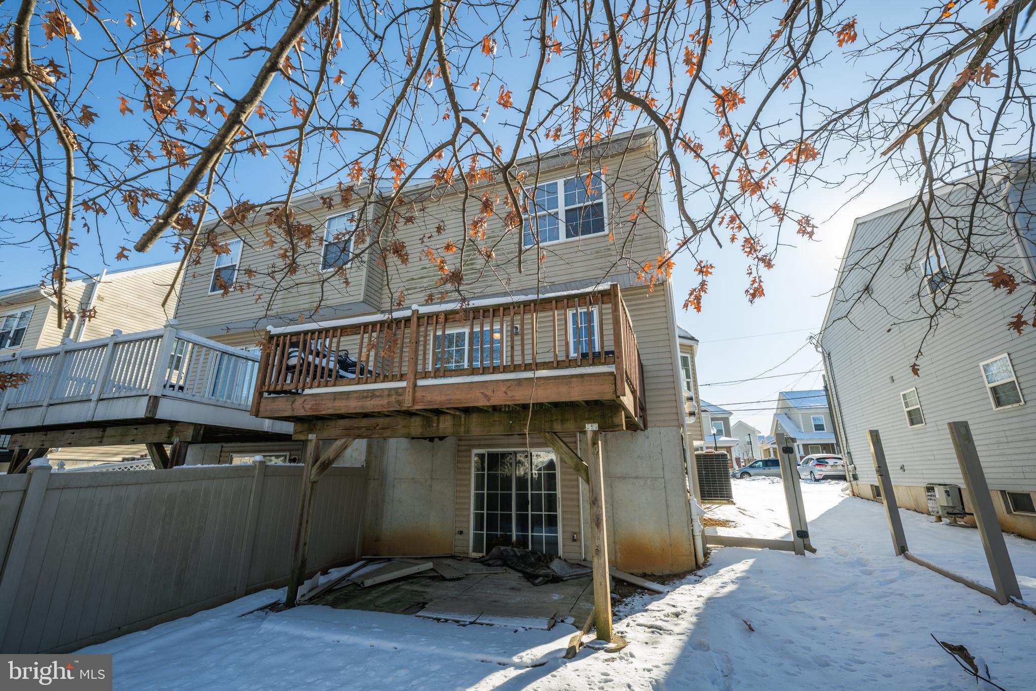 NORTH HILLS - Residential