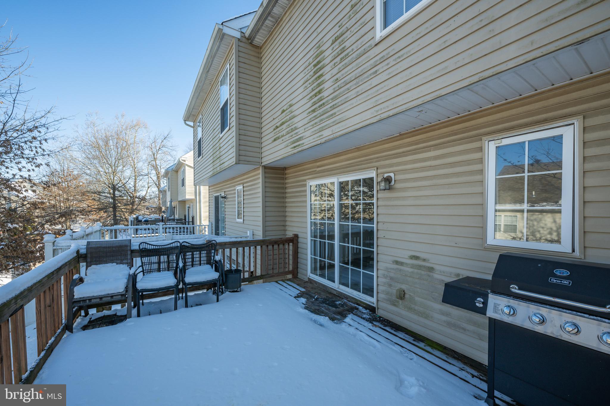 NORTH HILLS - Residential