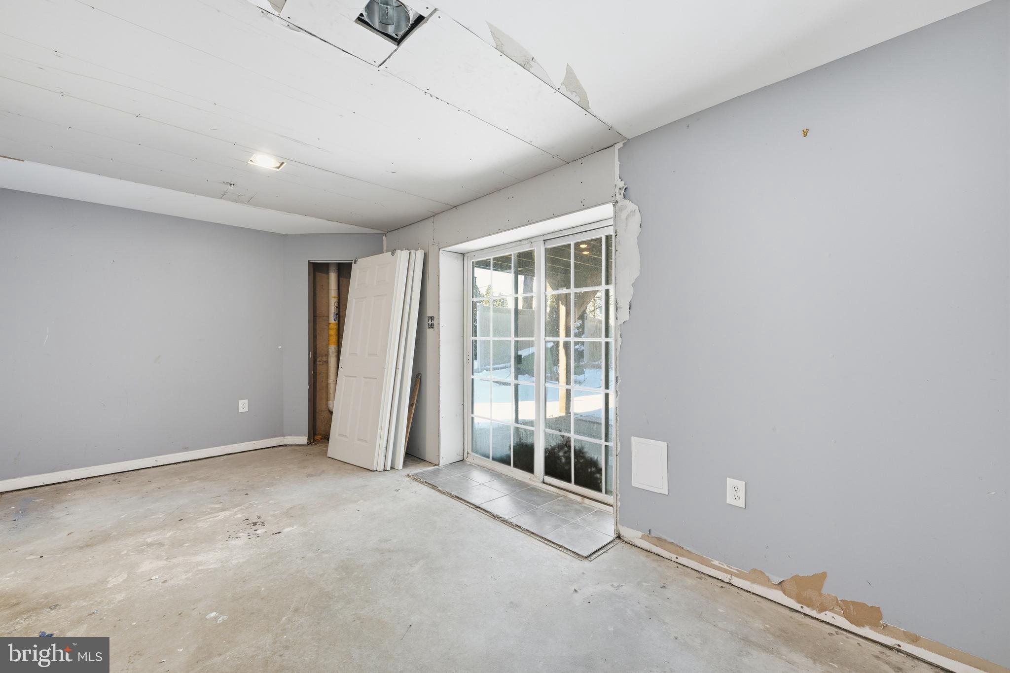 NORTH HILLS - Residential