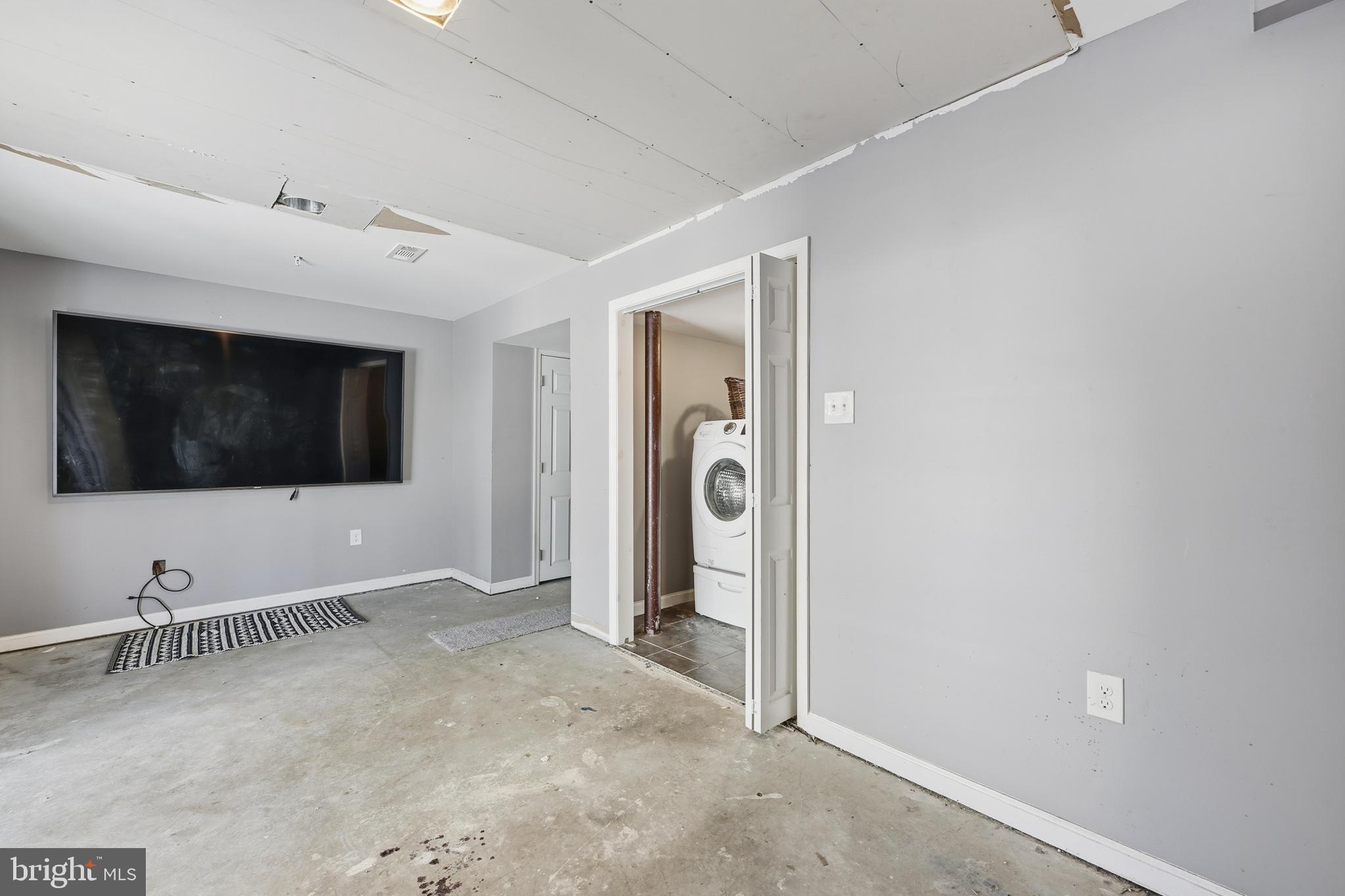 NORTH HILLS - Residential