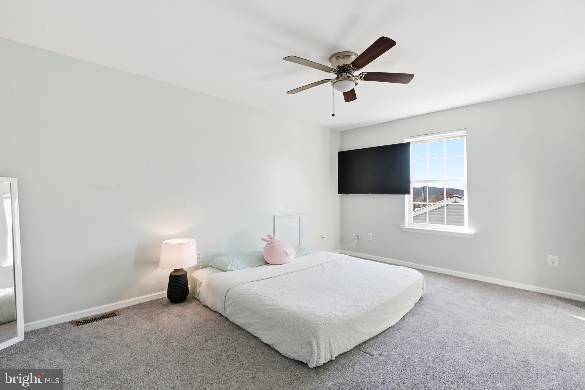 NORTH HILLS - Residential