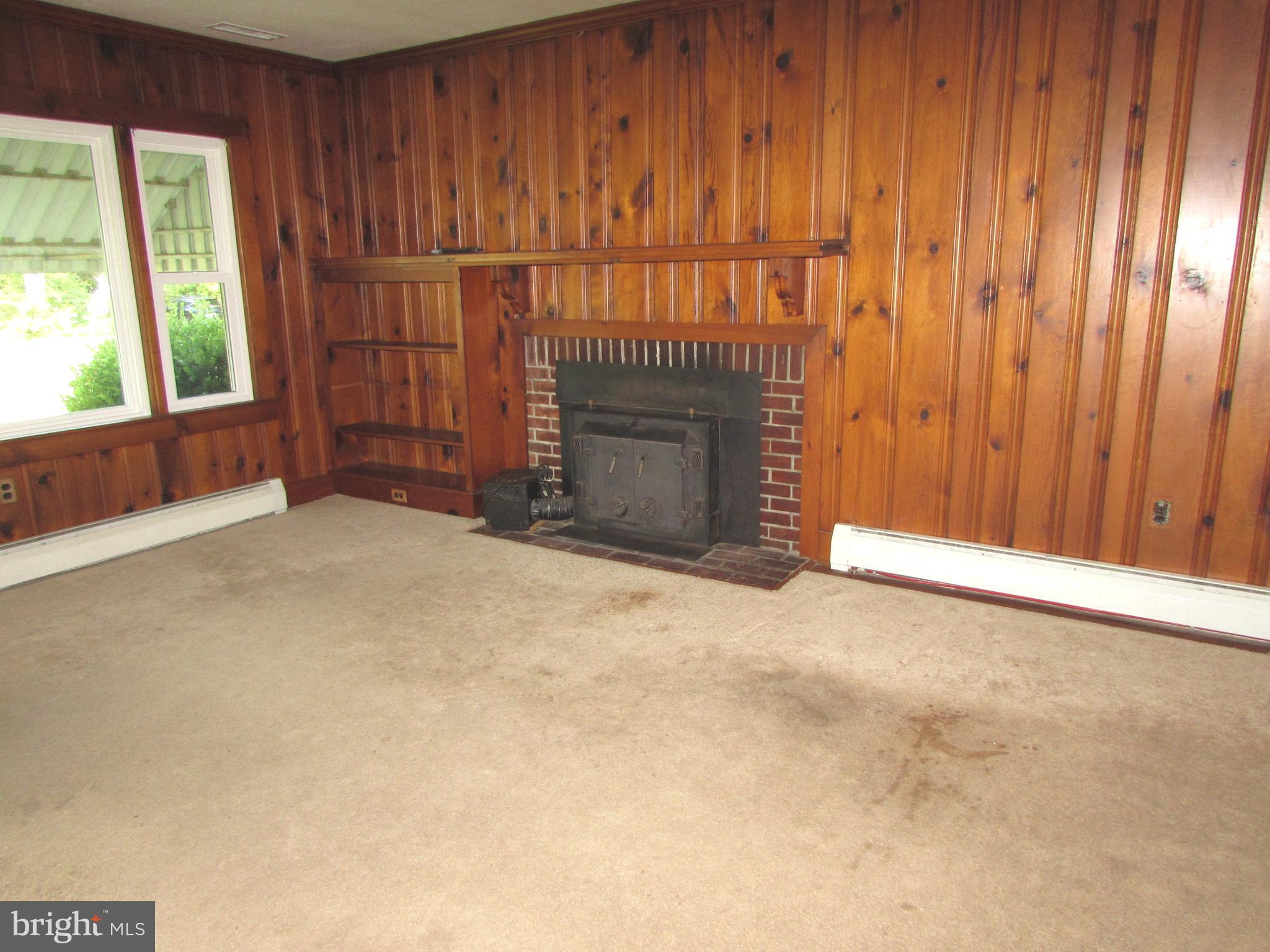 412 TRIPPE AVENUE
