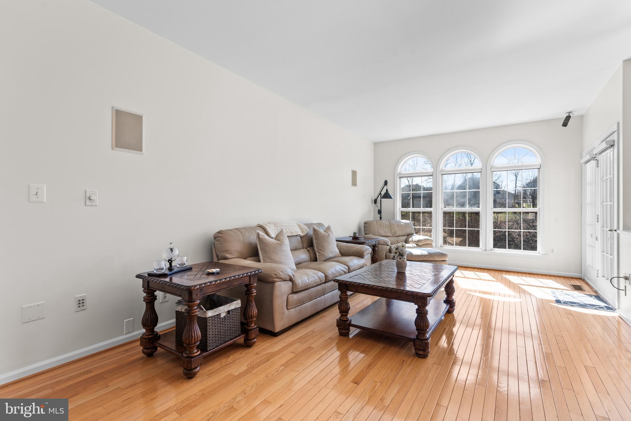 NORTHLAKE - Residential