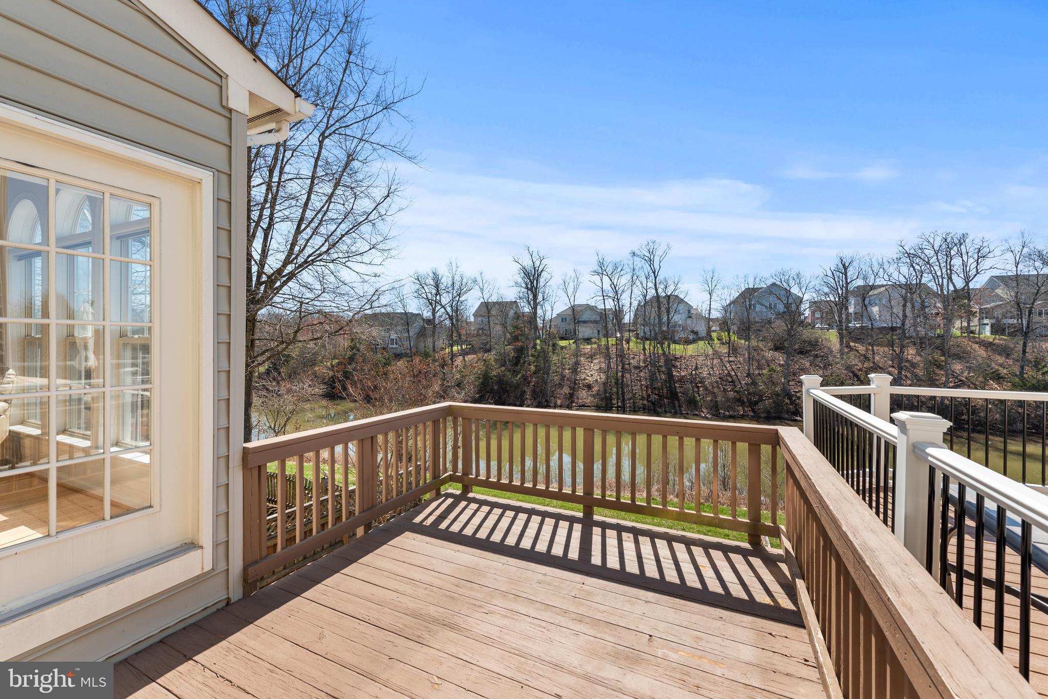 NORTHLAKE - Residential