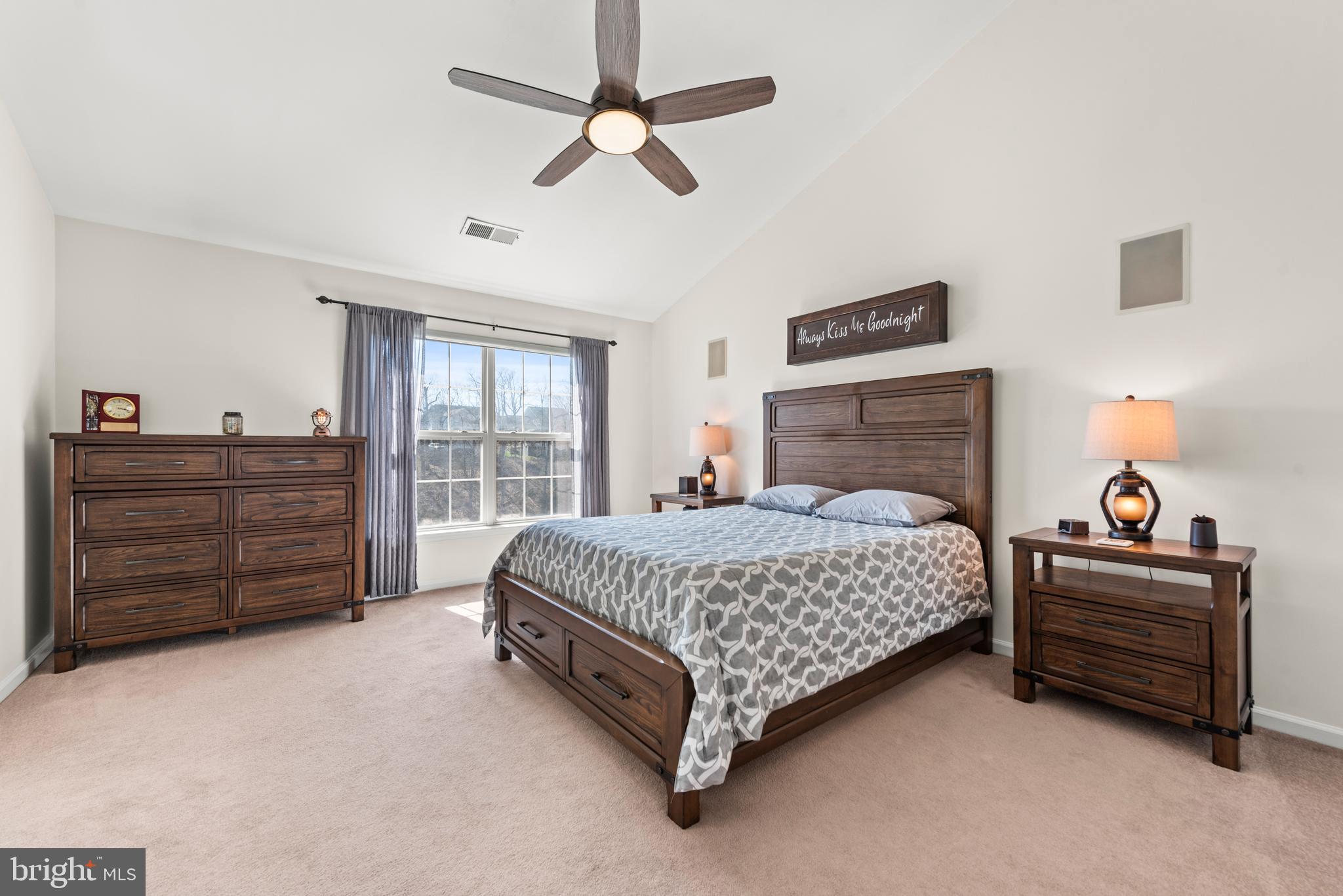 NORTHLAKE - Residential