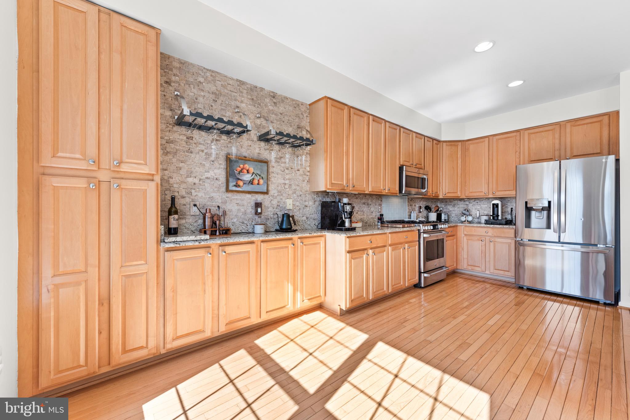 NORTHLAKE - Residential