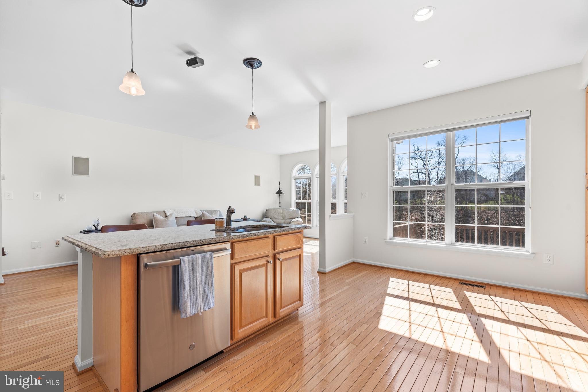 NORTHLAKE - Residential