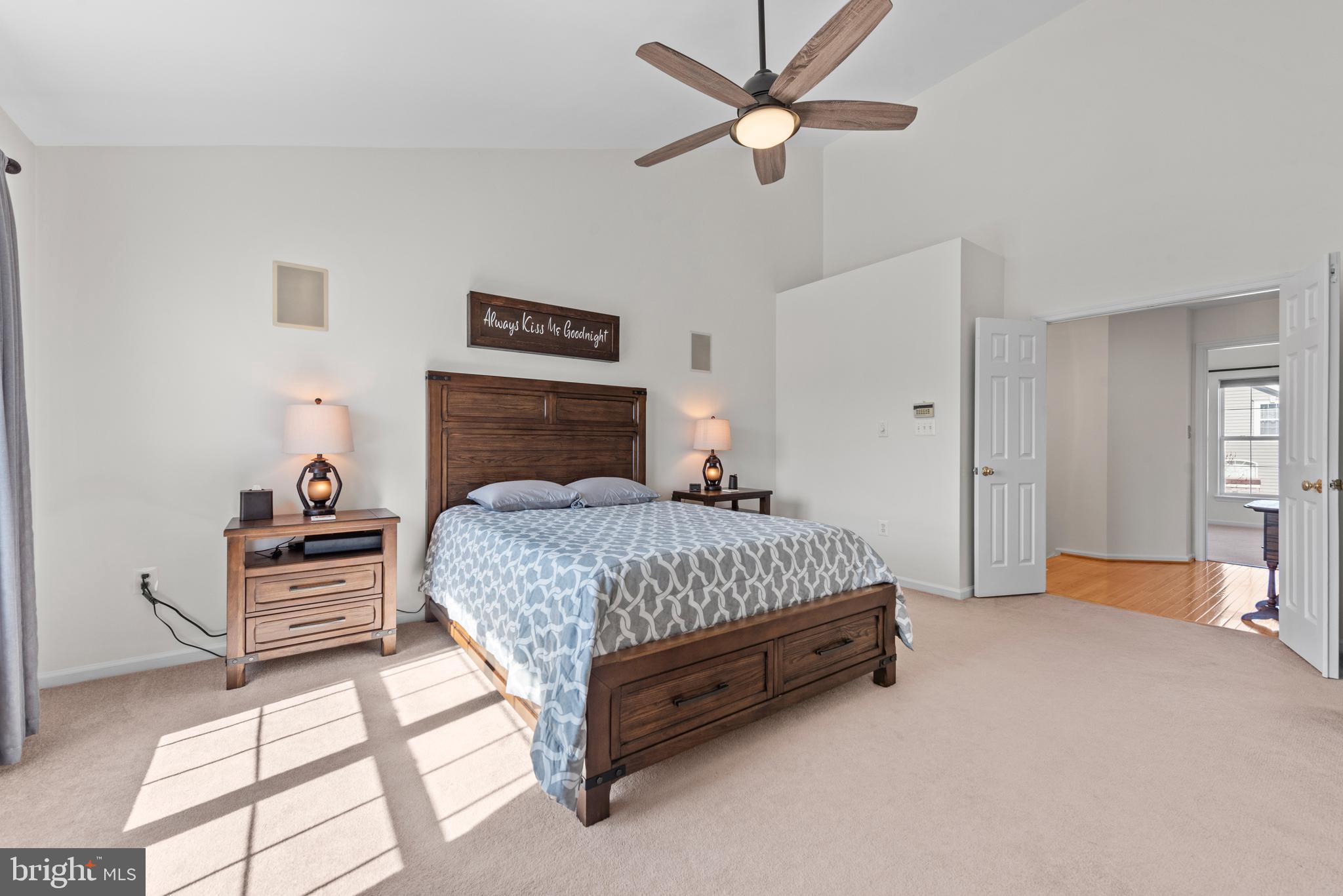 NORTHLAKE - Residential