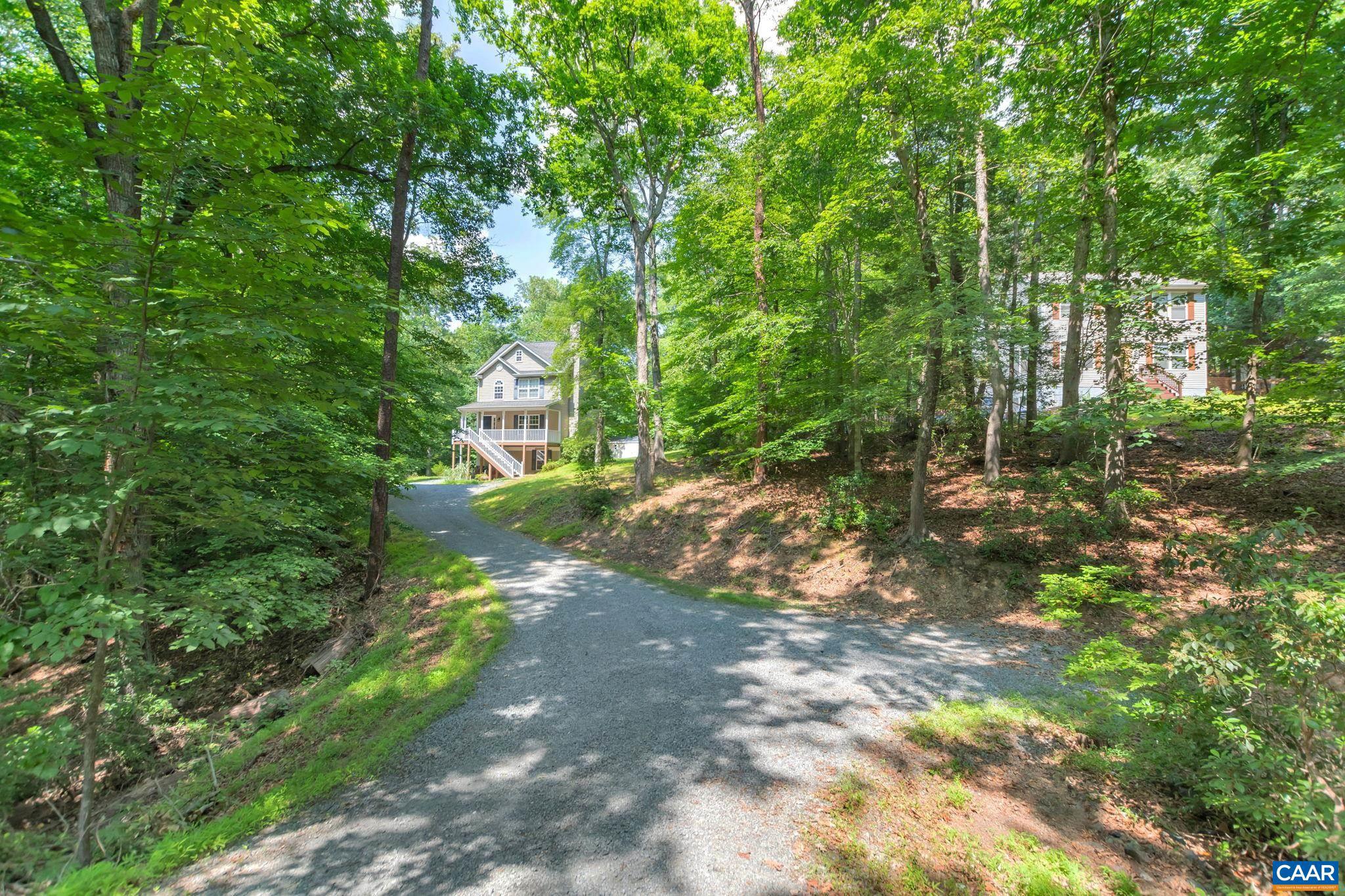 LAKE MONTICELLO - Residential