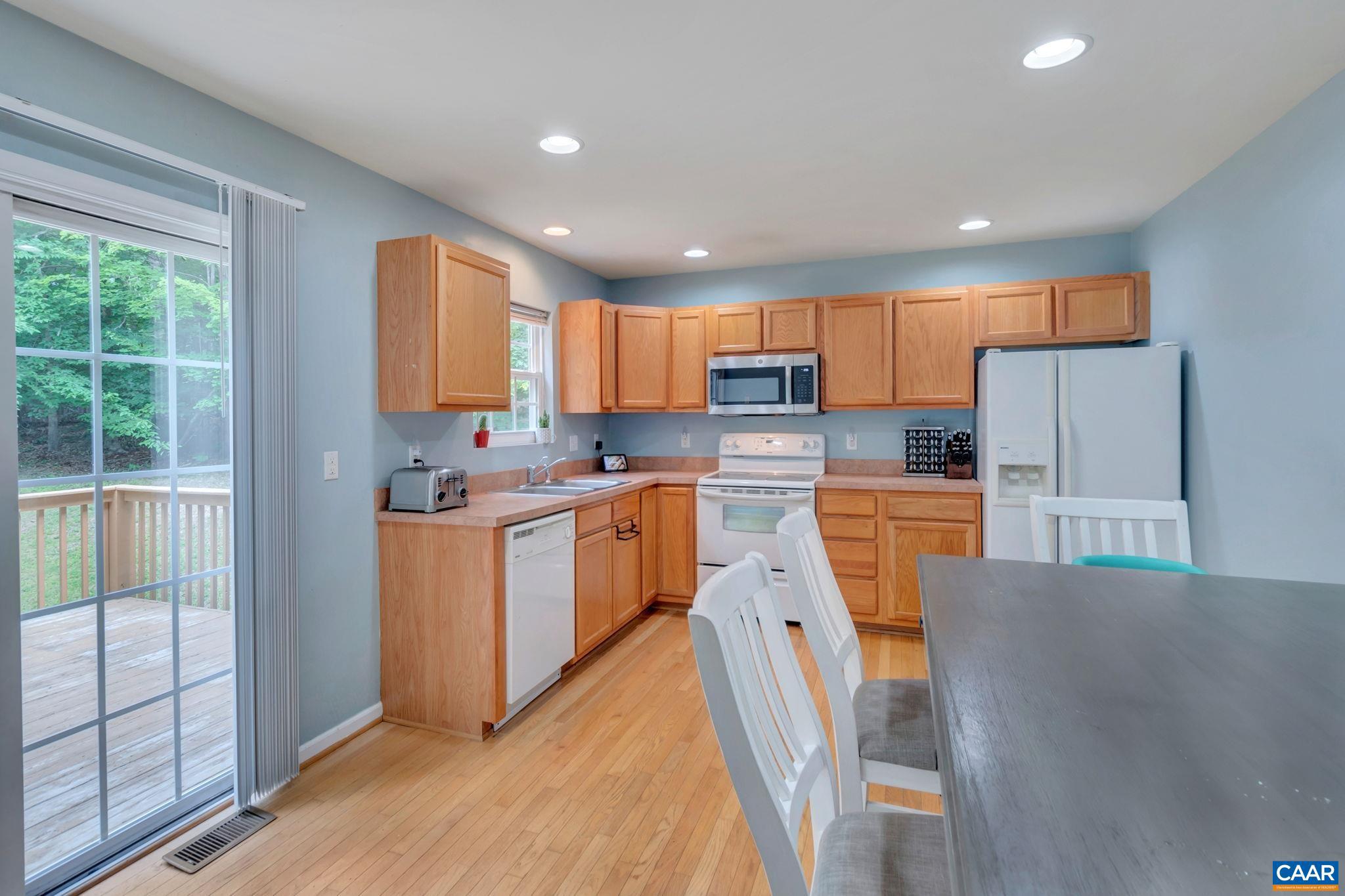 LAKE MONTICELLO - Residential