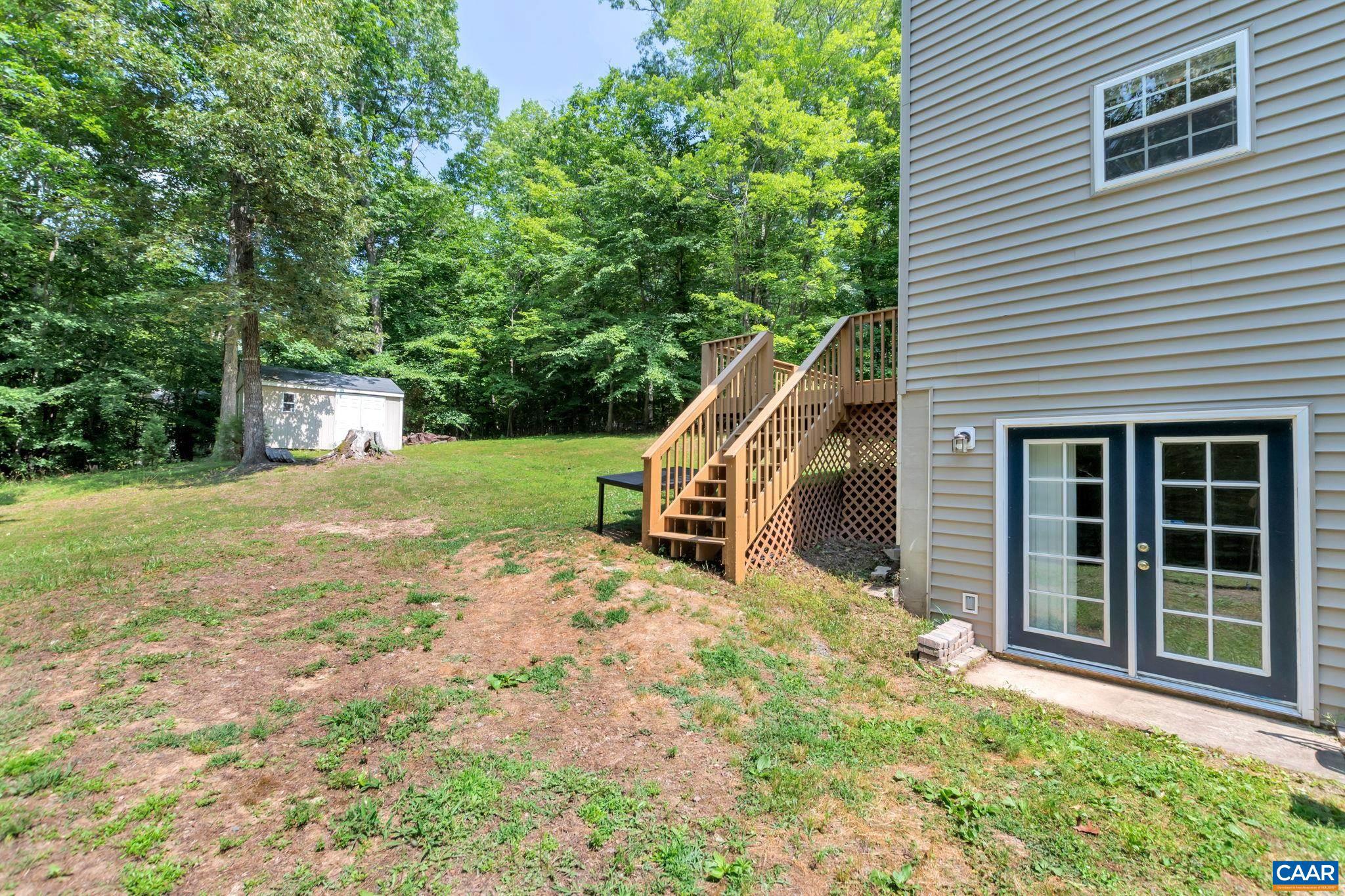 LAKE MONTICELLO - Residential