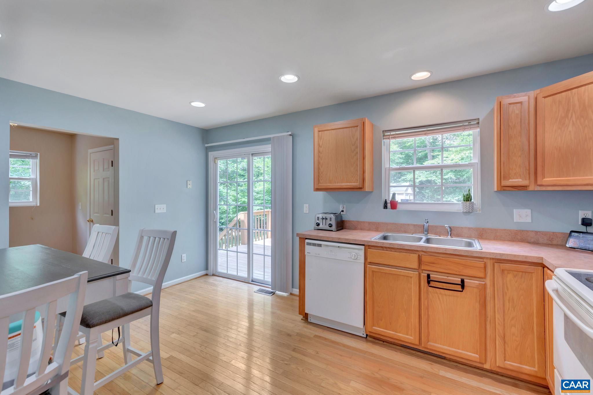 LAKE MONTICELLO - Residential