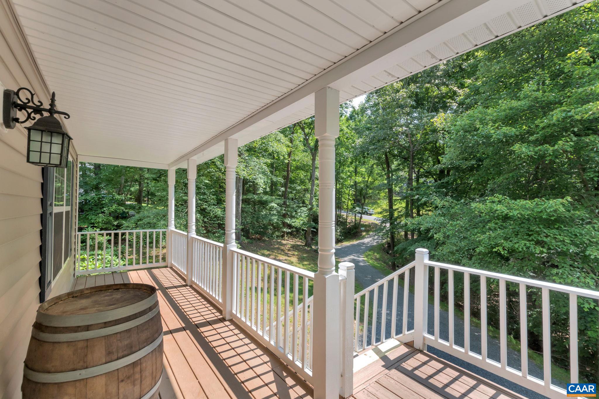 LAKE MONTICELLO - Residential