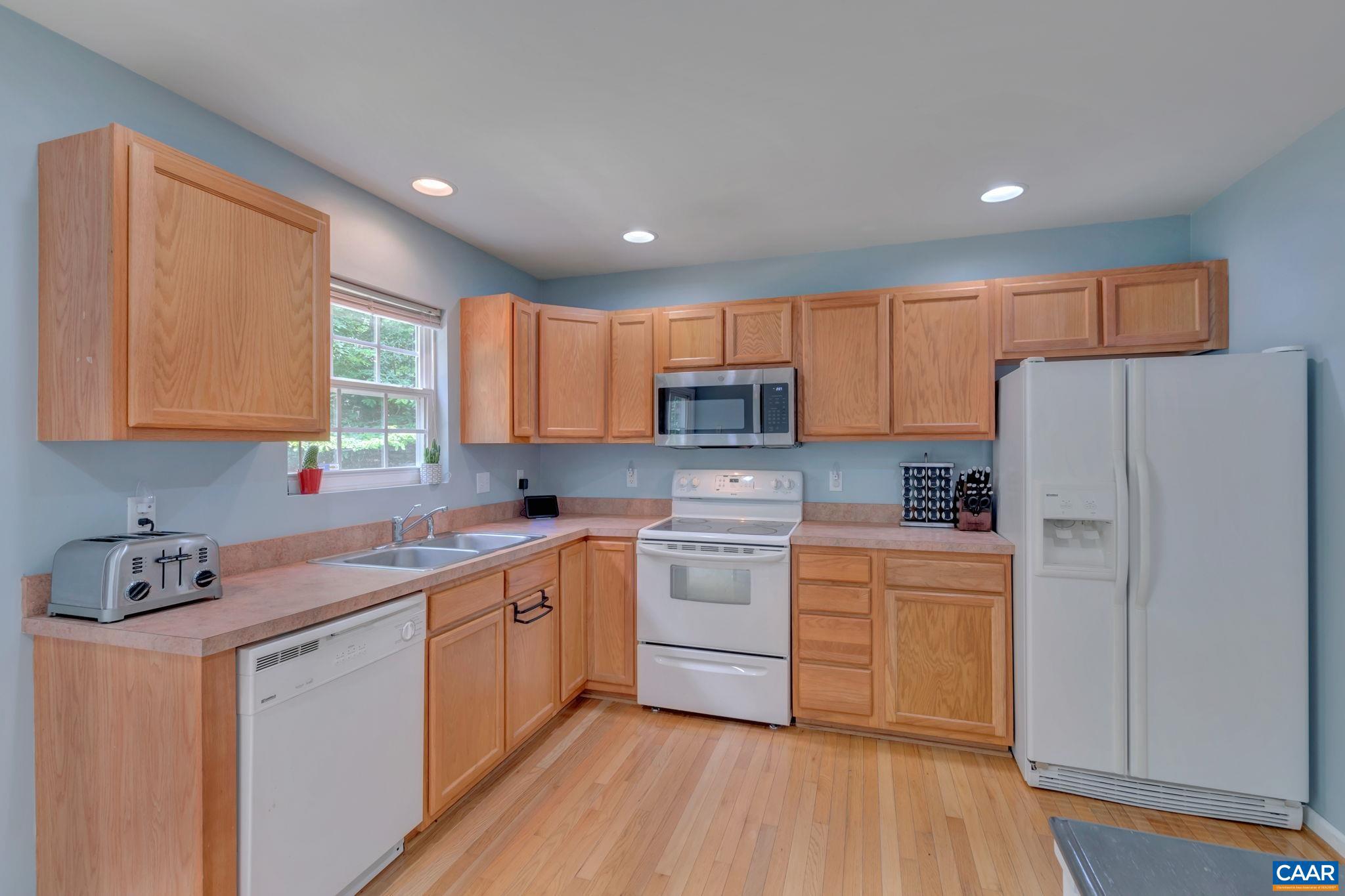 LAKE MONTICELLO - Residential