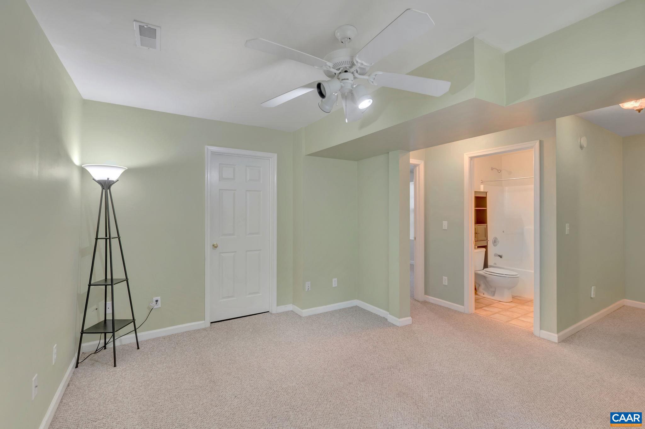 LAKE MONTICELLO - Residential