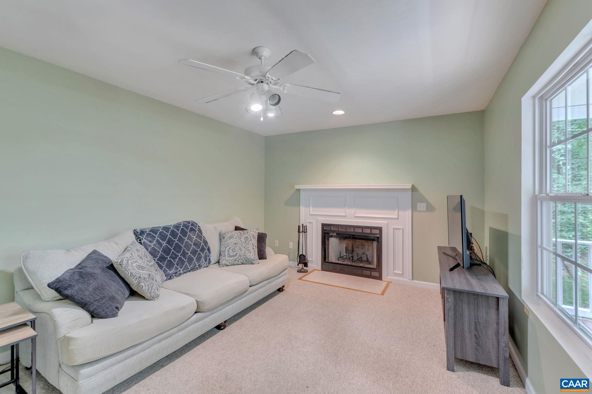 LAKE MONTICELLO - Residential