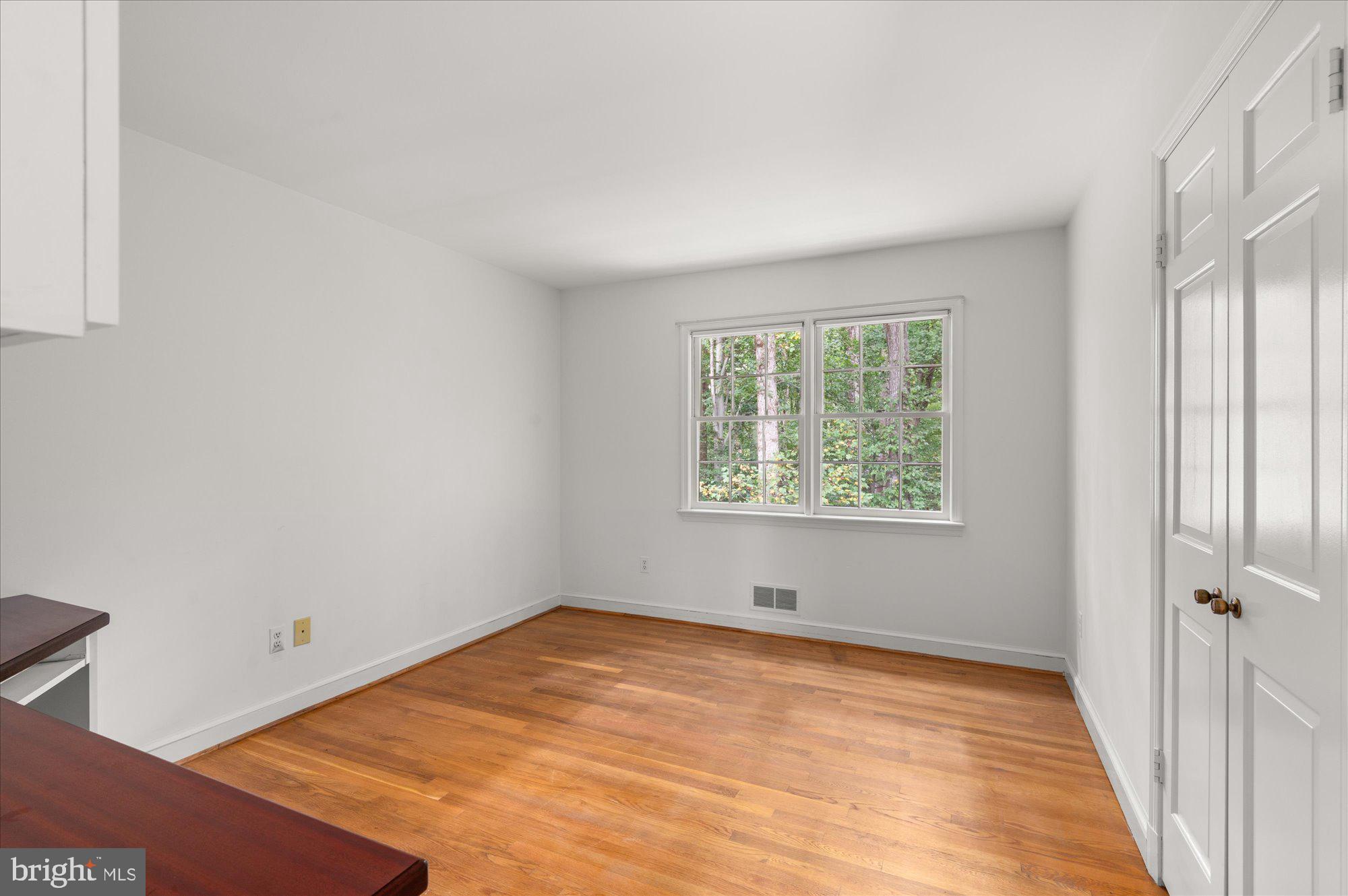 MCAULEY PARK - Residential