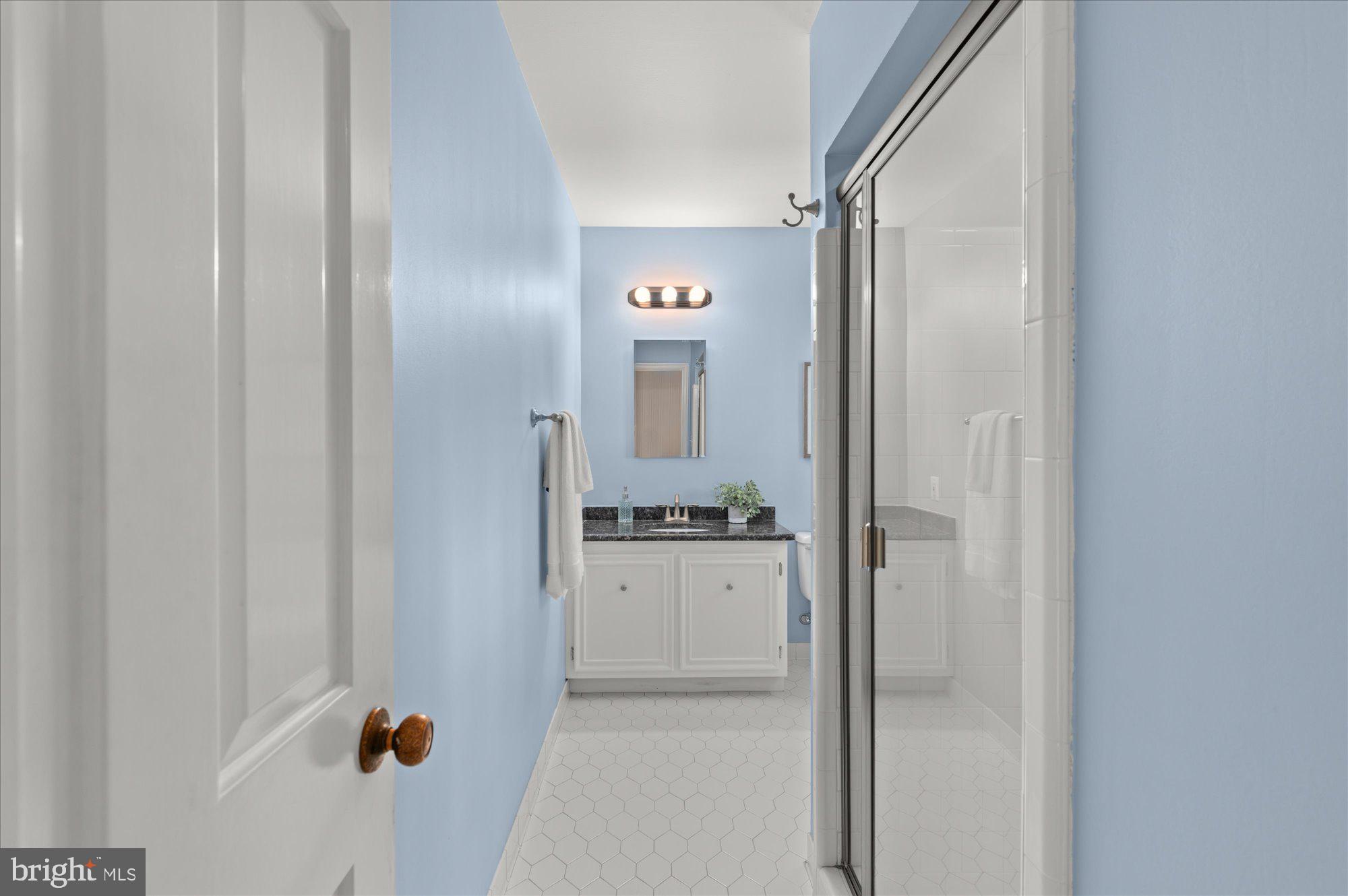 MCAULEY PARK - Residential