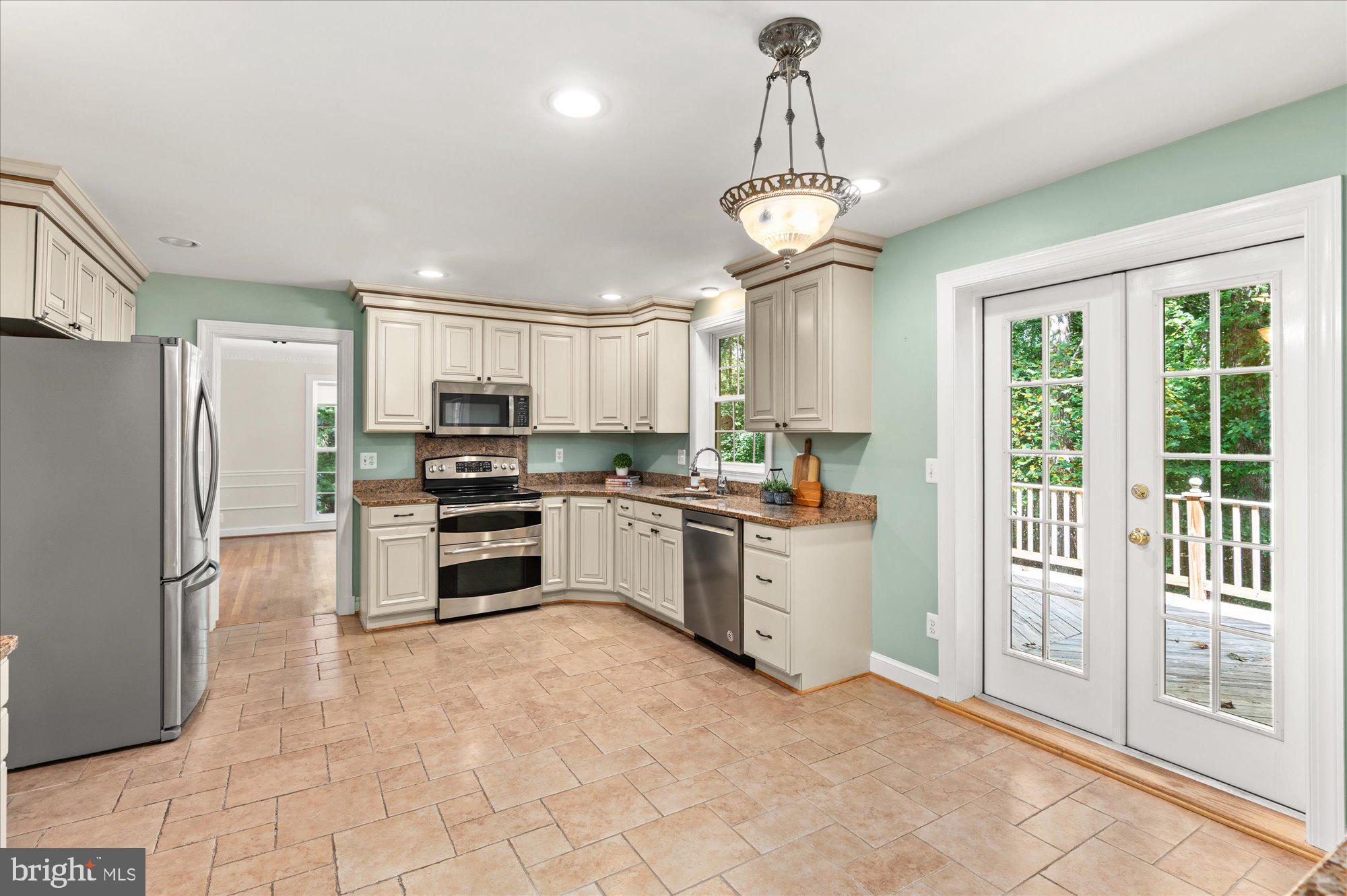 MCAULEY PARK - Residential