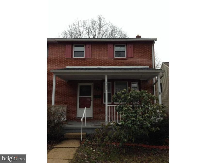 Must see 3 bedroom home in cul-de-sac. New roof! New gas furnace! Replacement windows, re-finished hardwood and fresh paint make this home move in ready! Large backyard backing to PPL property adding privacy and peacefulness.