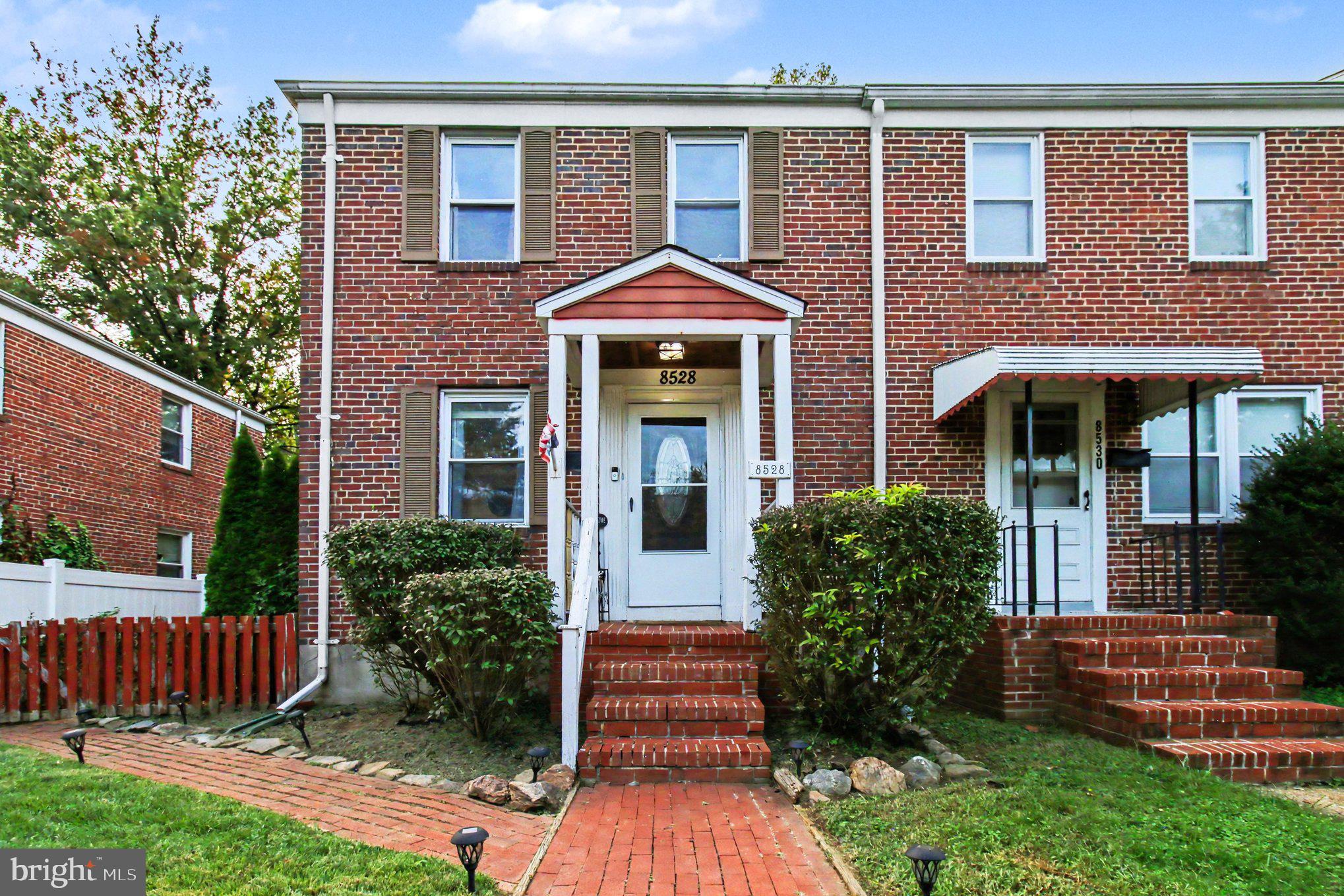 8528 WATER OAK ROAD