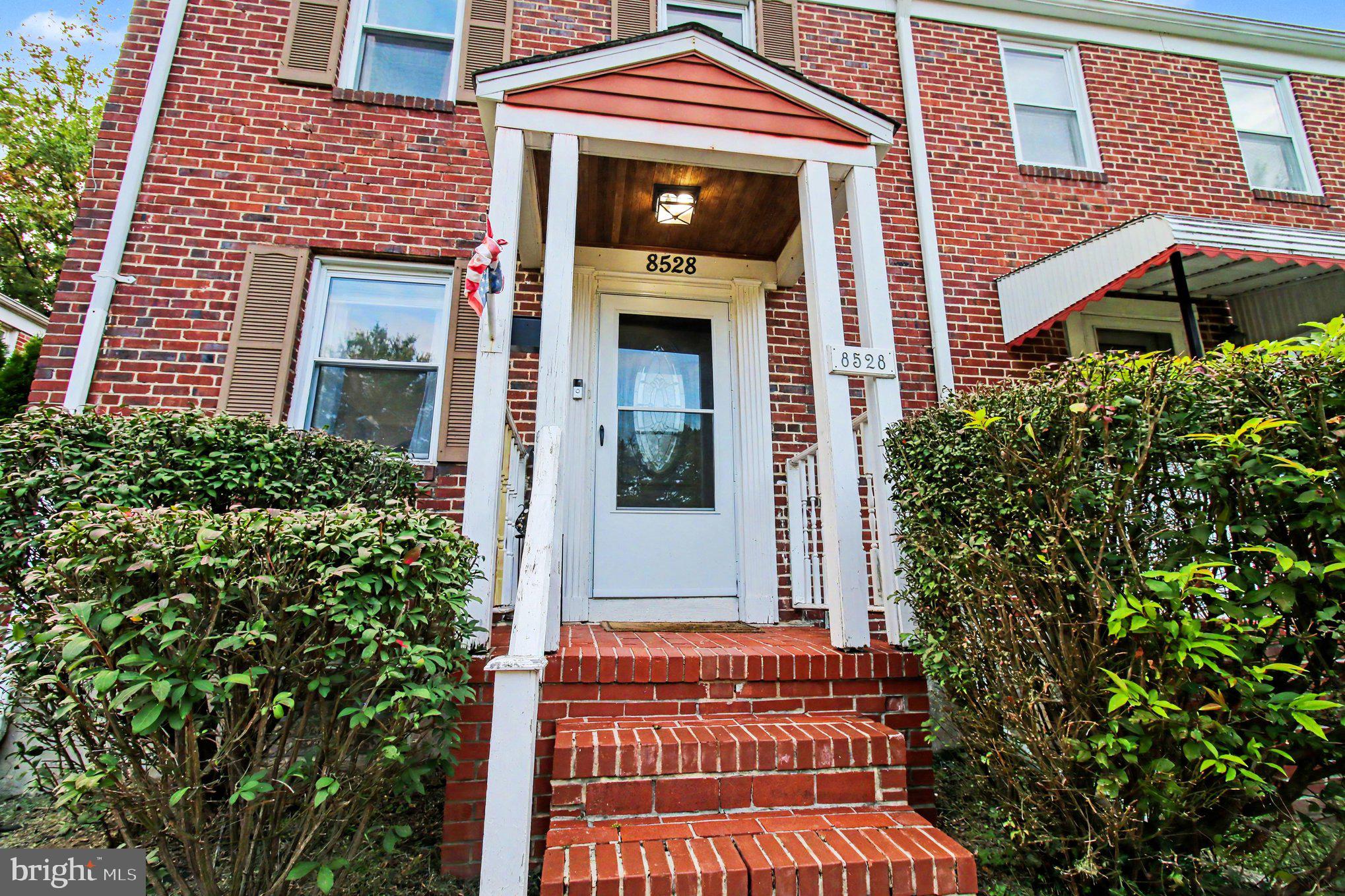 8528 WATER OAK ROAD