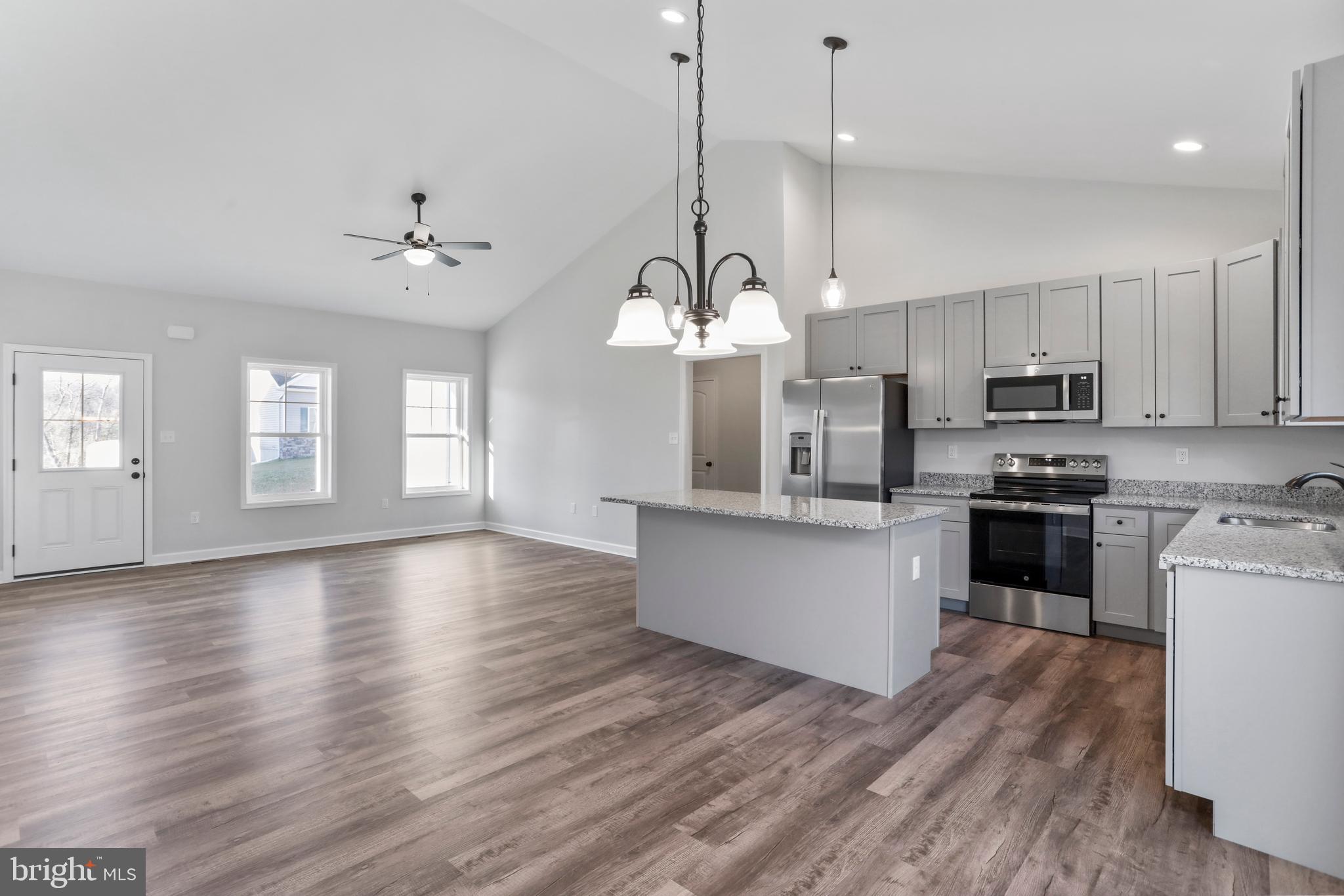 CAREFREE ACRES - Residential