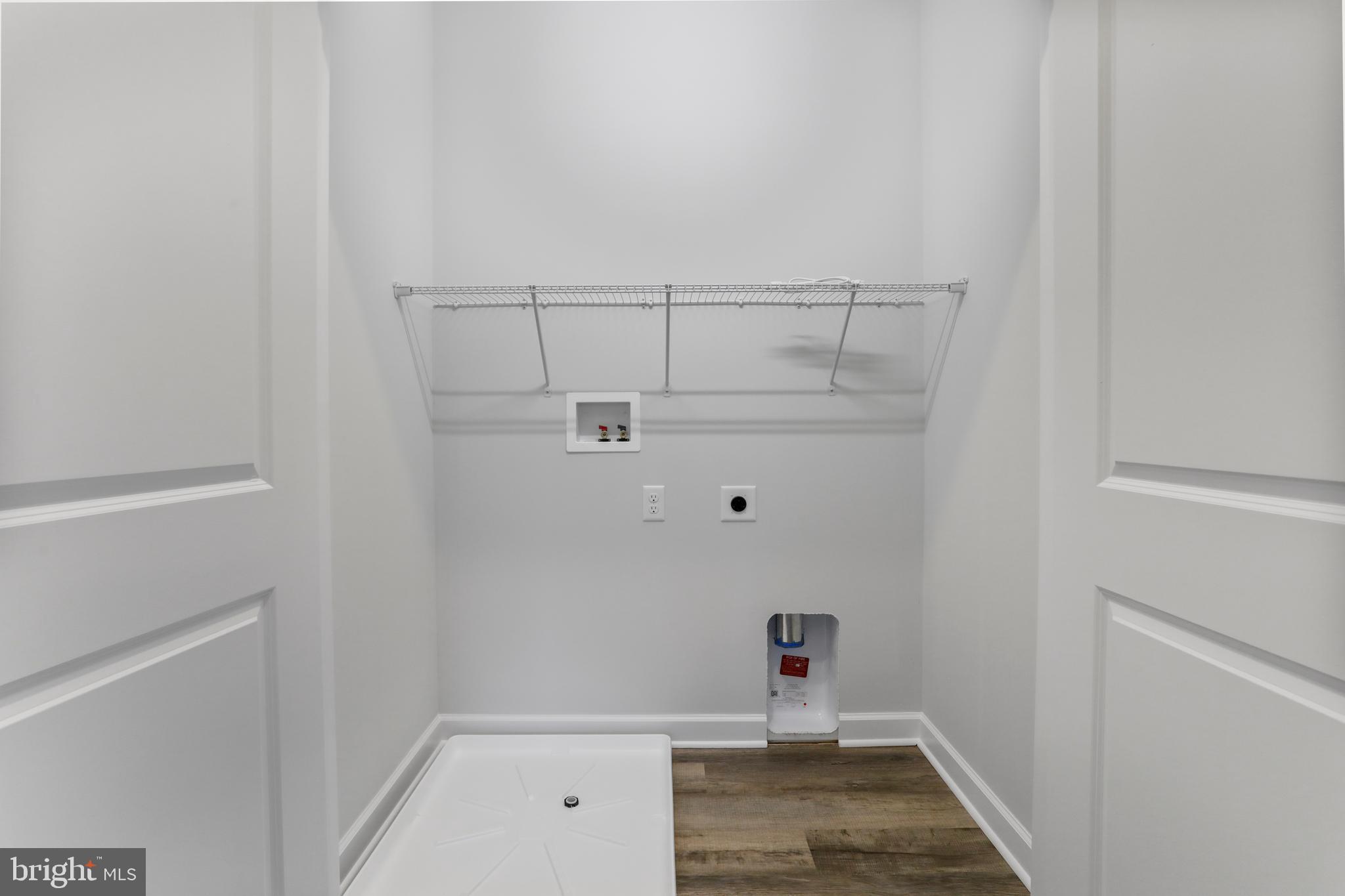 CAREFREE ACRES - Residential