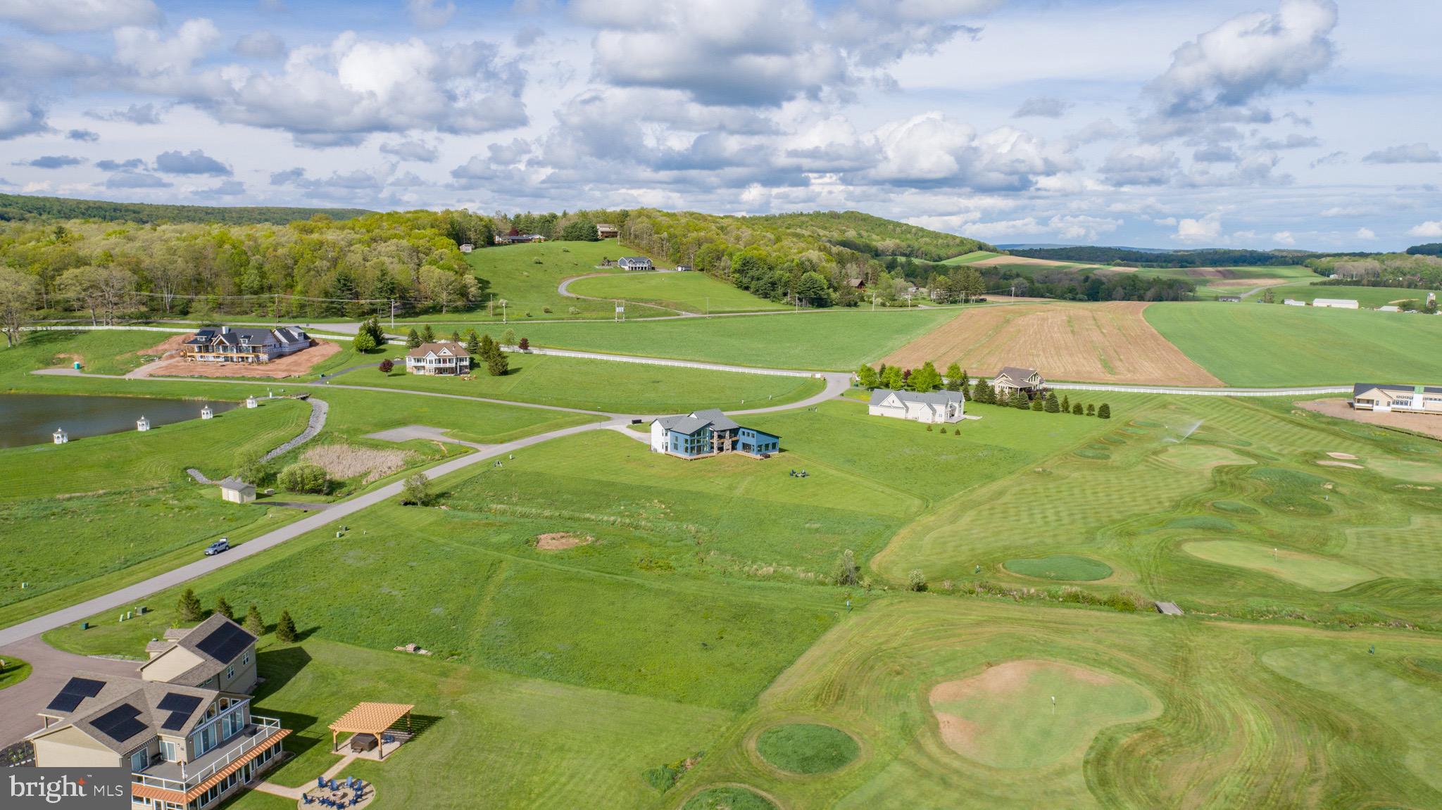 WATERFRONT GREENS - Land