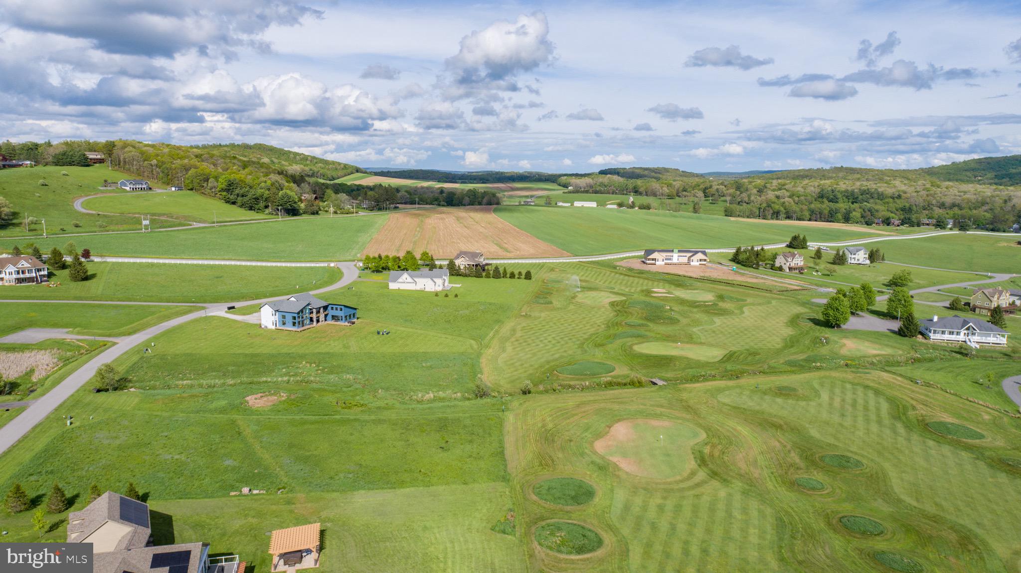 WATERFRONT GREENS - Land