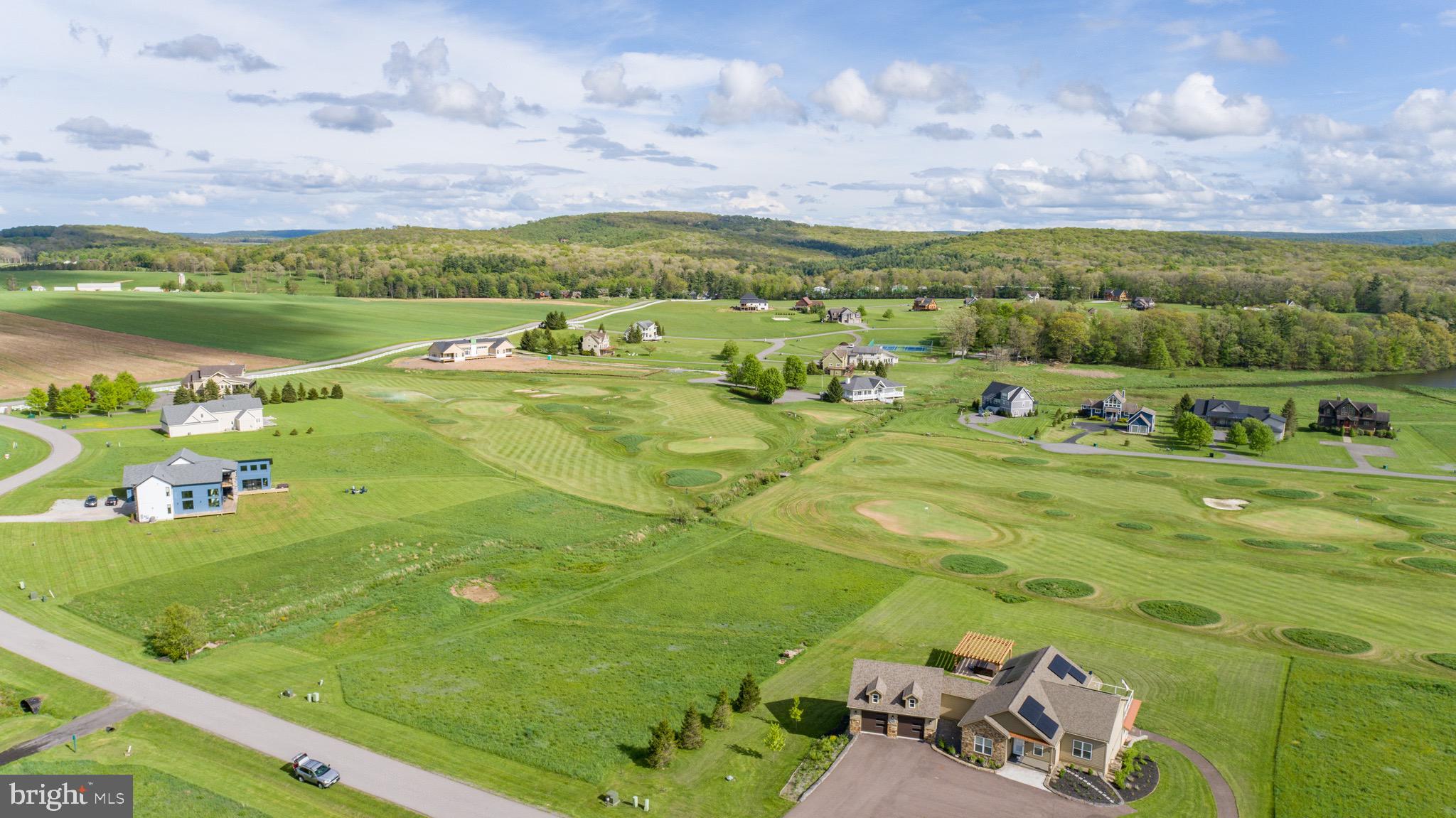 WATERFRONT GREENS - Land