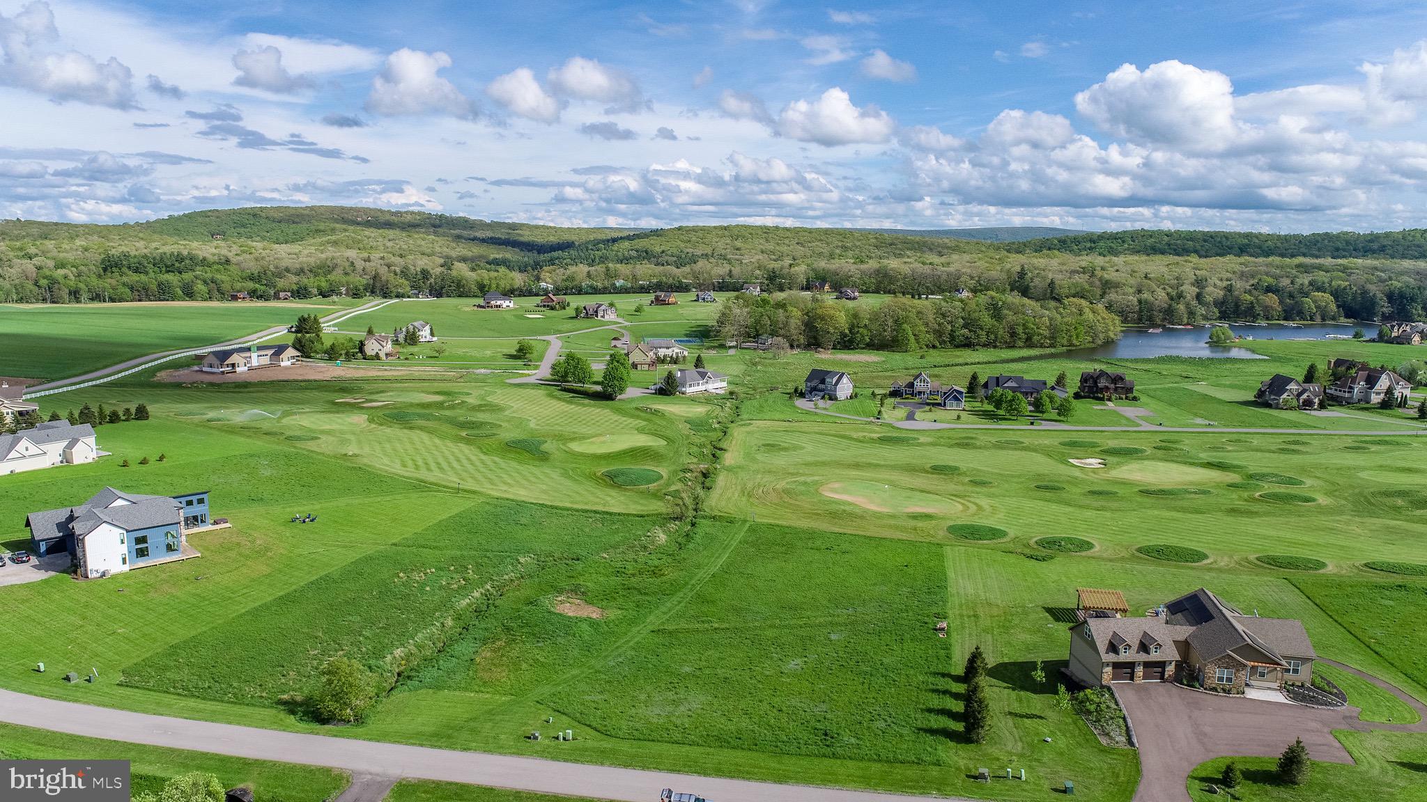 WATERFRONT GREENS - Land