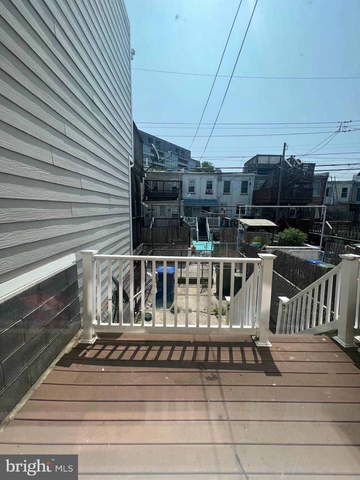 LOCUST POINT - Residential