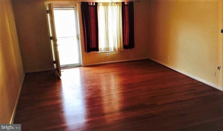 PARKSIDE AT ALEXANDRIA - Residential